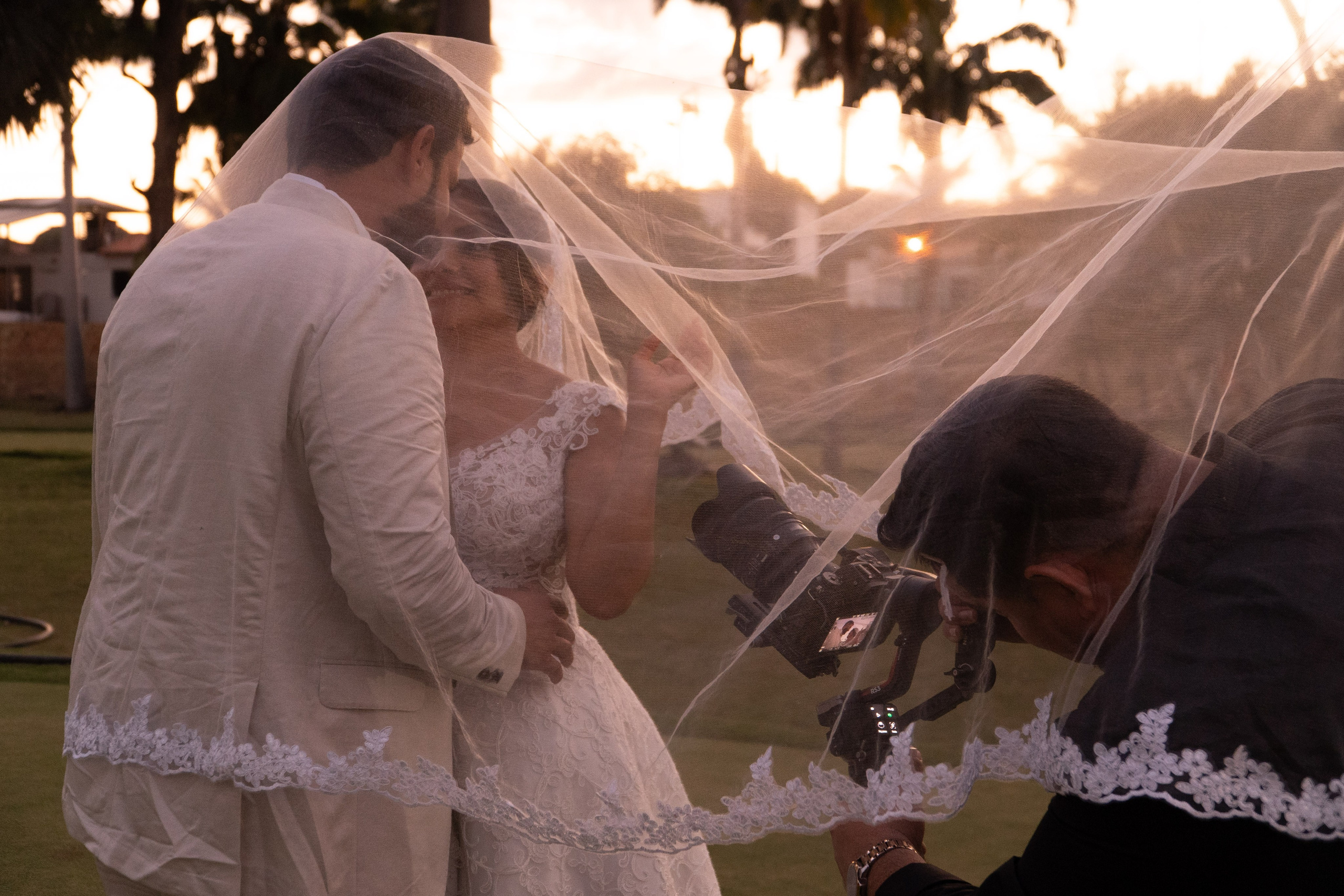 Carola & Gerson. Wedding Photographer in Barcelona and Medellin