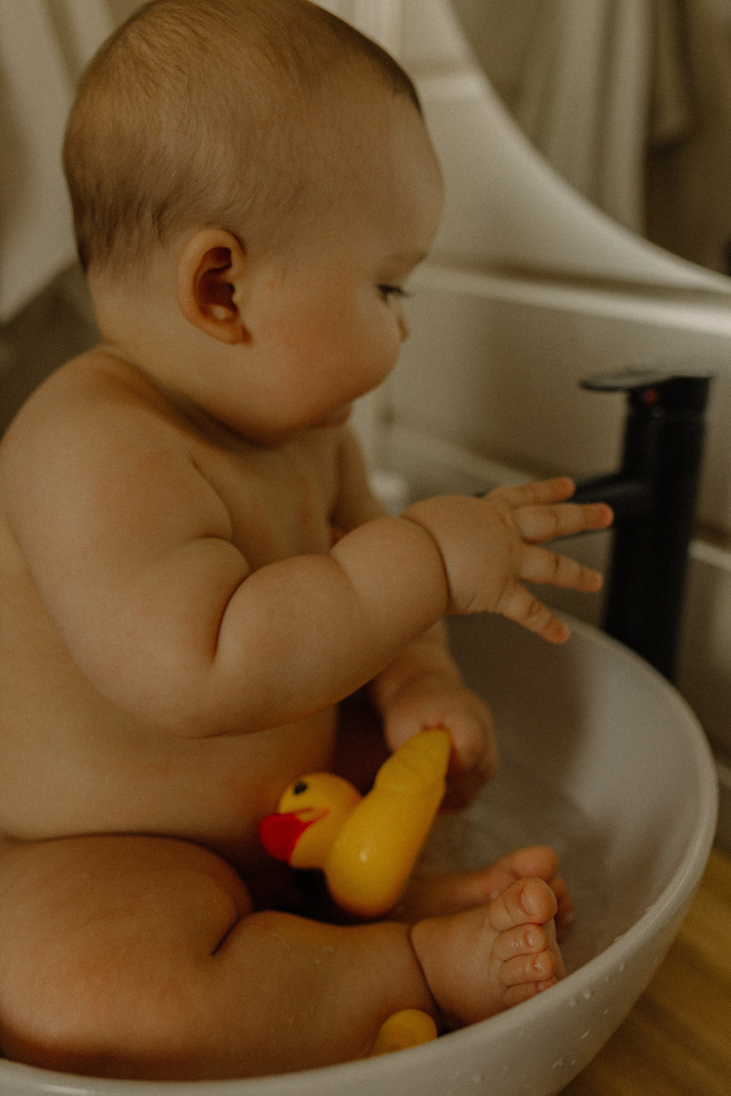 Яна и Тимофей. Домашняя съёмка. Семейный фотограф Тихвин, Санкт-Петербург и ЛО