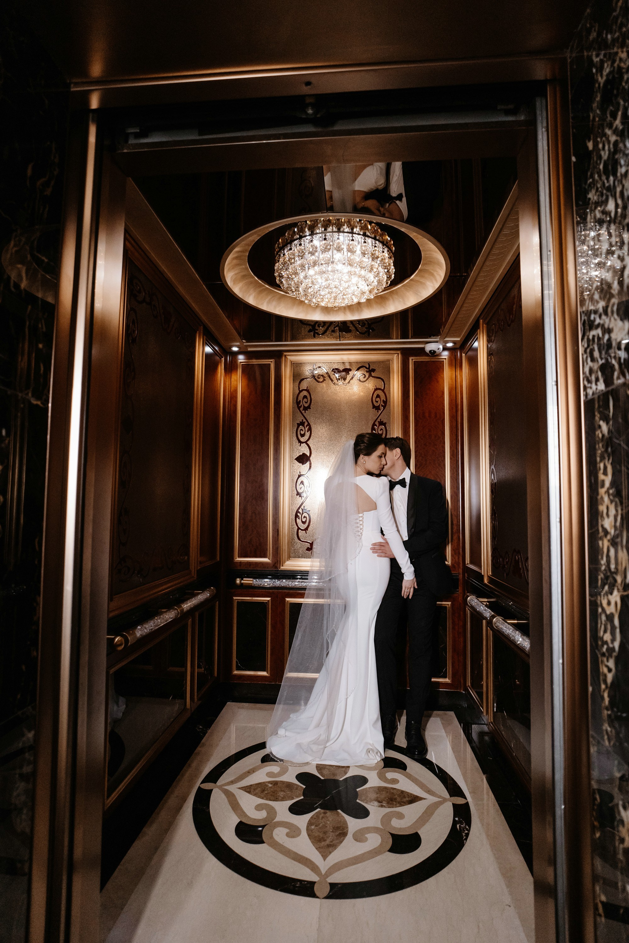 Фотосессия свадьбы в Lotte Plaza. Свадебный и семейный фотограф в Москве Светлана Зоткина