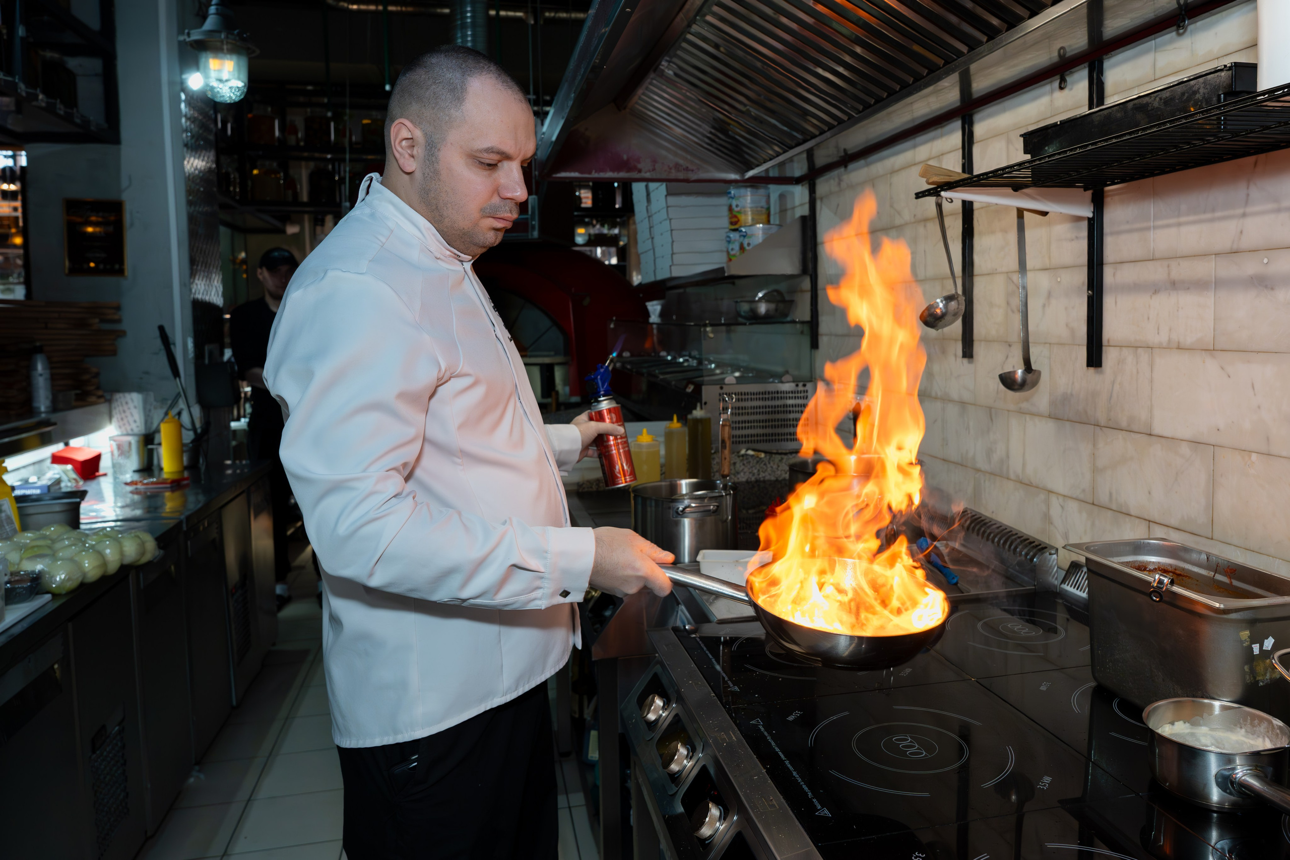 Кухня ресторана Cheeseria. Фотограф в Казани
