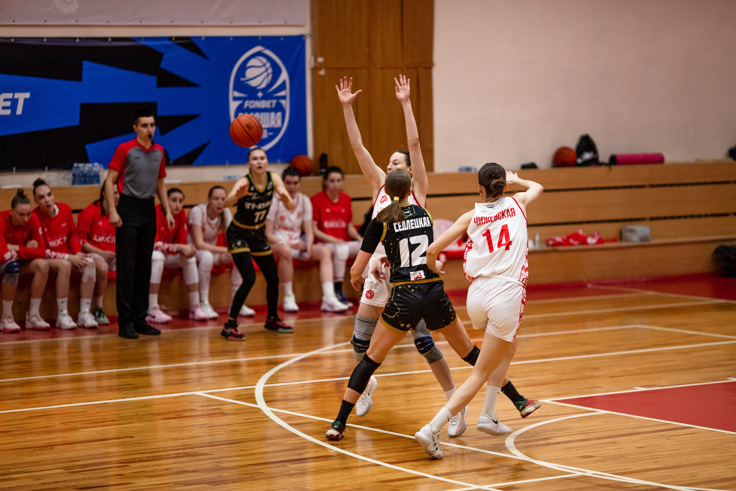 БК Юность — ЧГУ-Атланта / 3 игра. Фотография