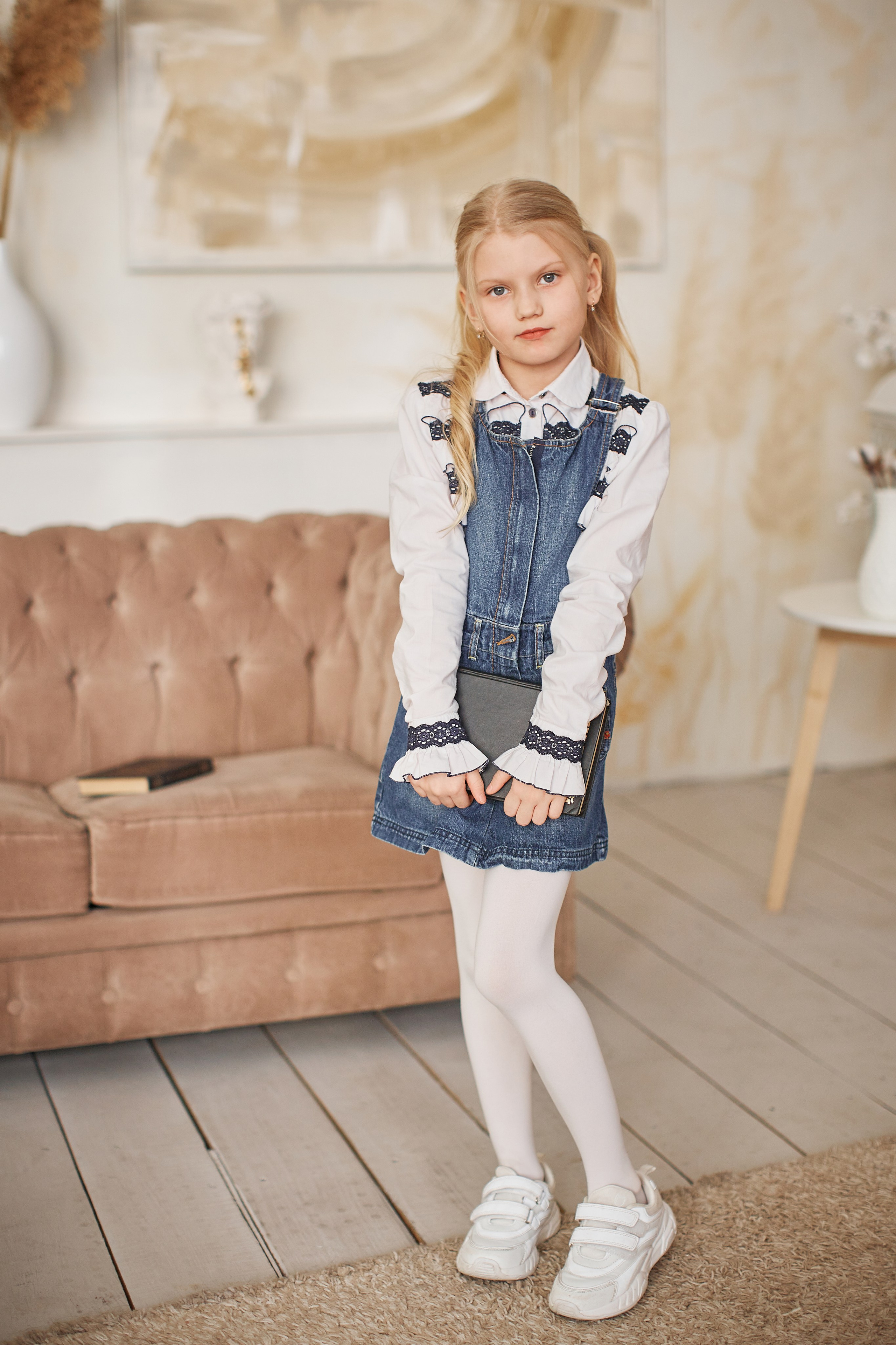 Портреты. Выпускные альбомы в городе Курган для всех