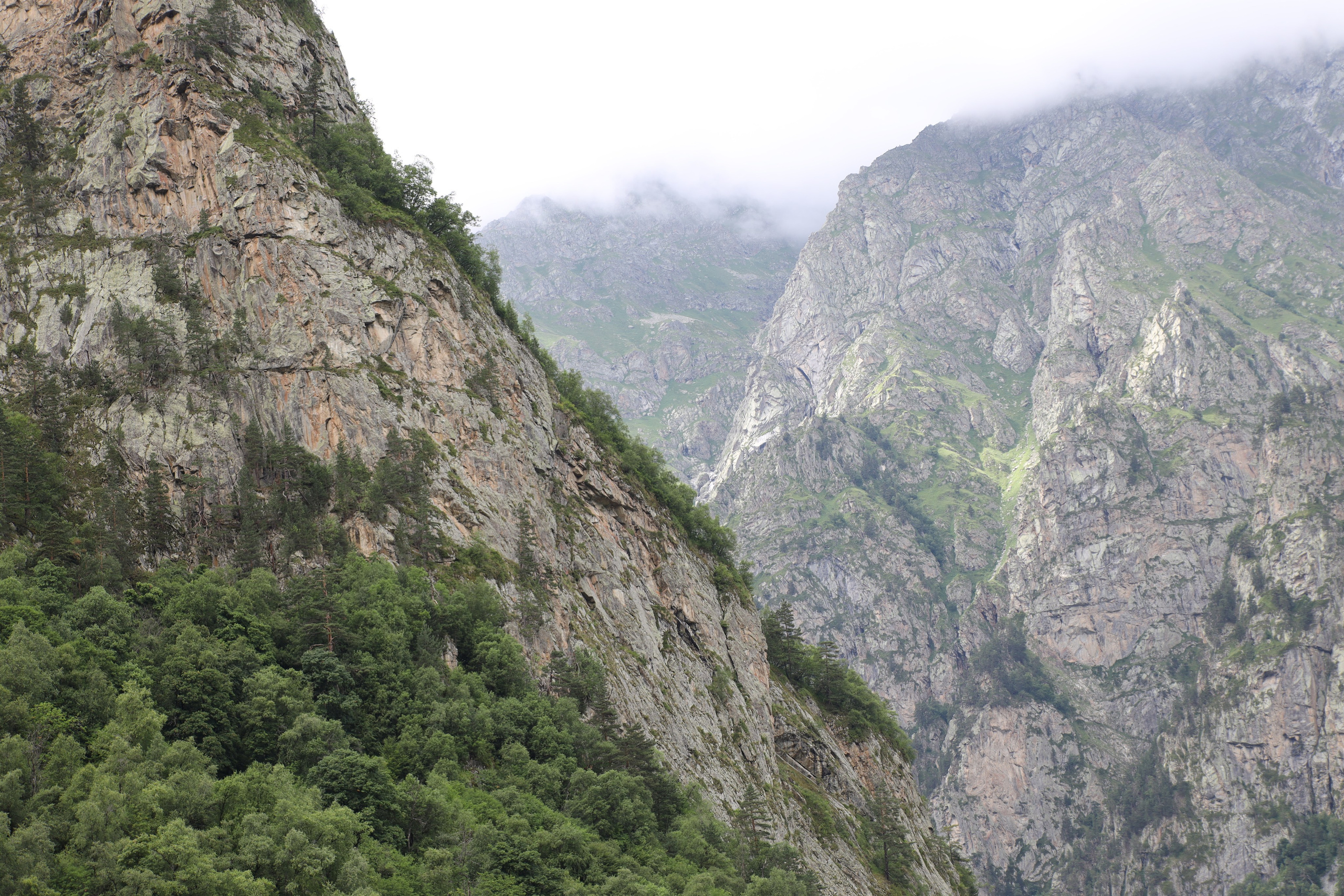 Северная Осетия июль 2025 год. Кармадон, Даргивз и Цей. Семейный детский фотограф Краснодарский край Оксана Колос