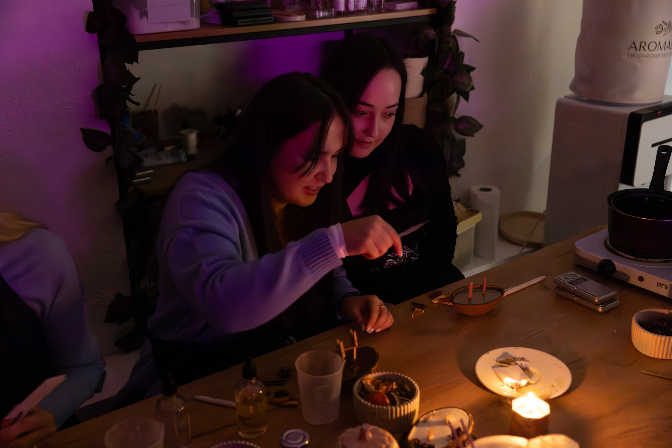 Корпоратив компании Технологии Доверия Аудит — творчество с AROMALAGE