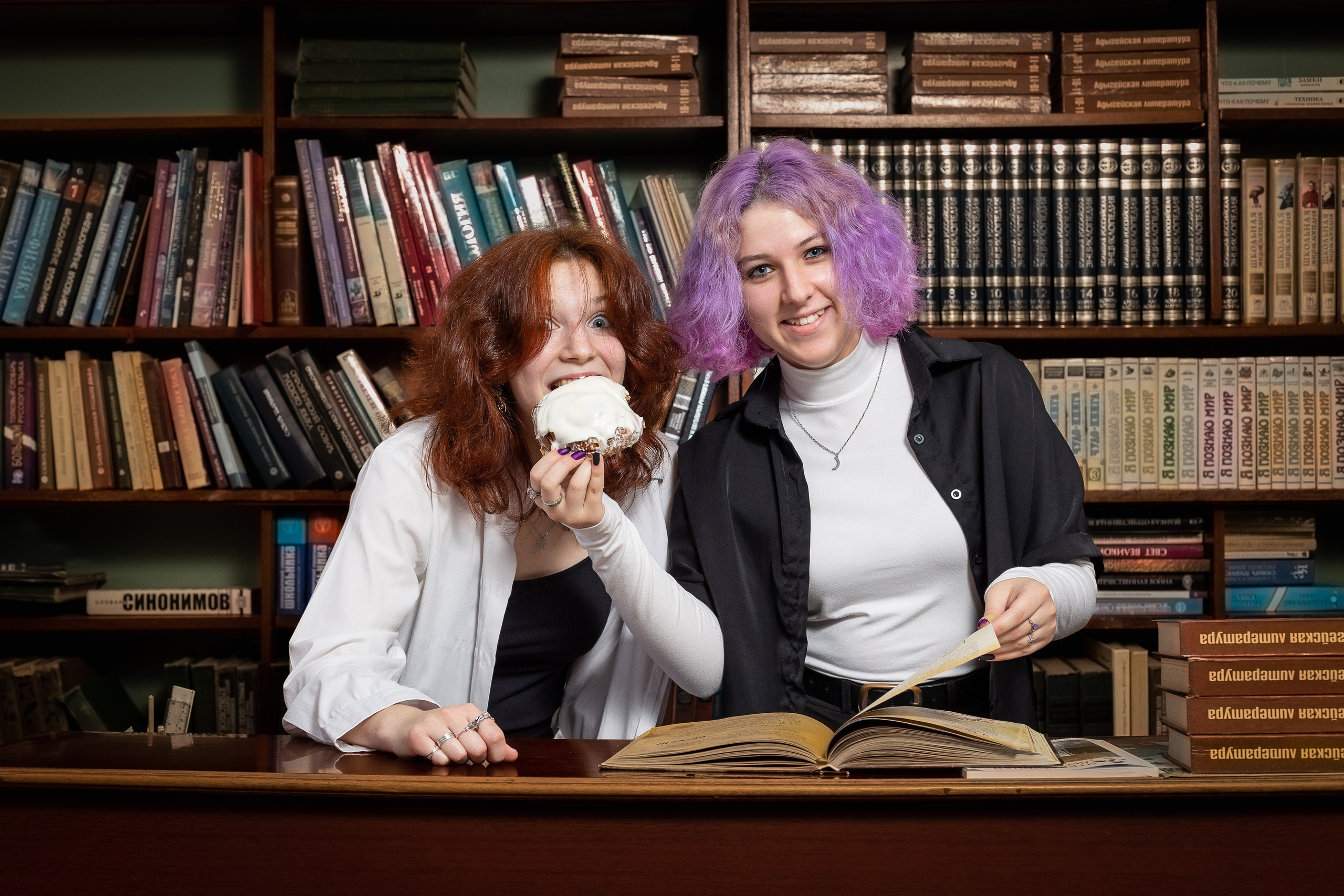 В школе. Выпускные альбомы Майкоп, Краснодар Елена Золотарева