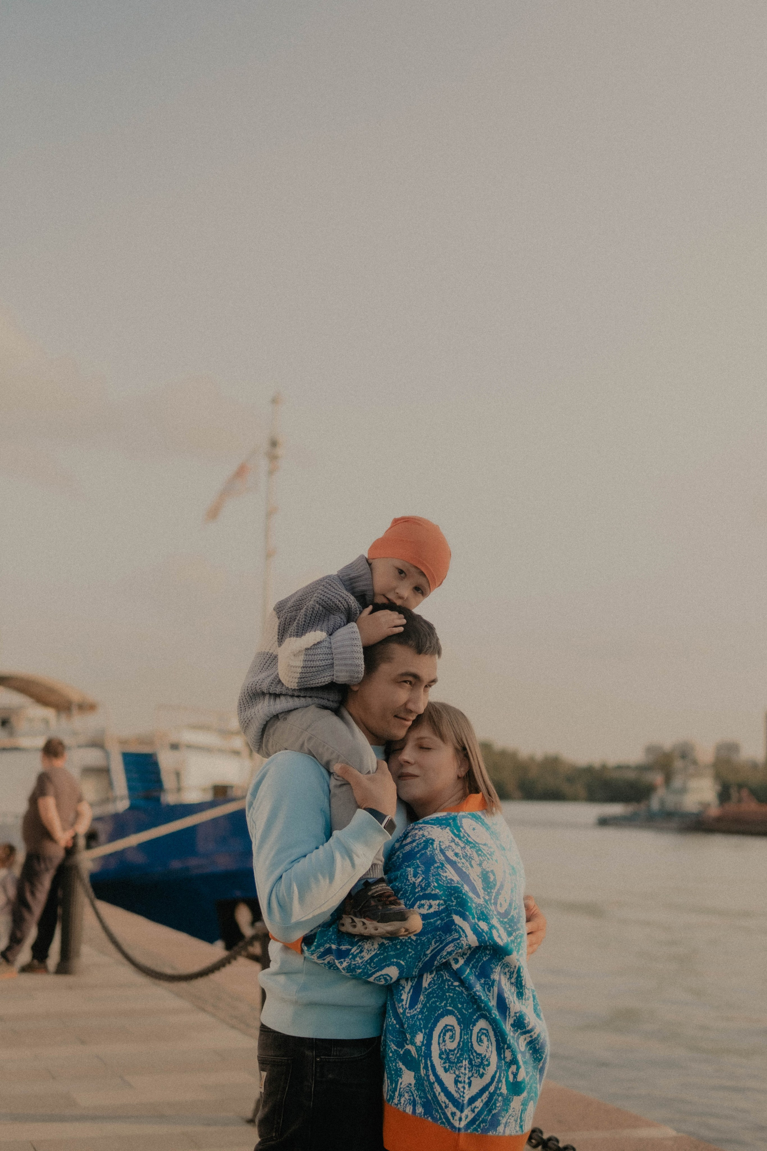 Лида, Ринат и малыш Елисей. Свадебный фотограф Оля Григунова