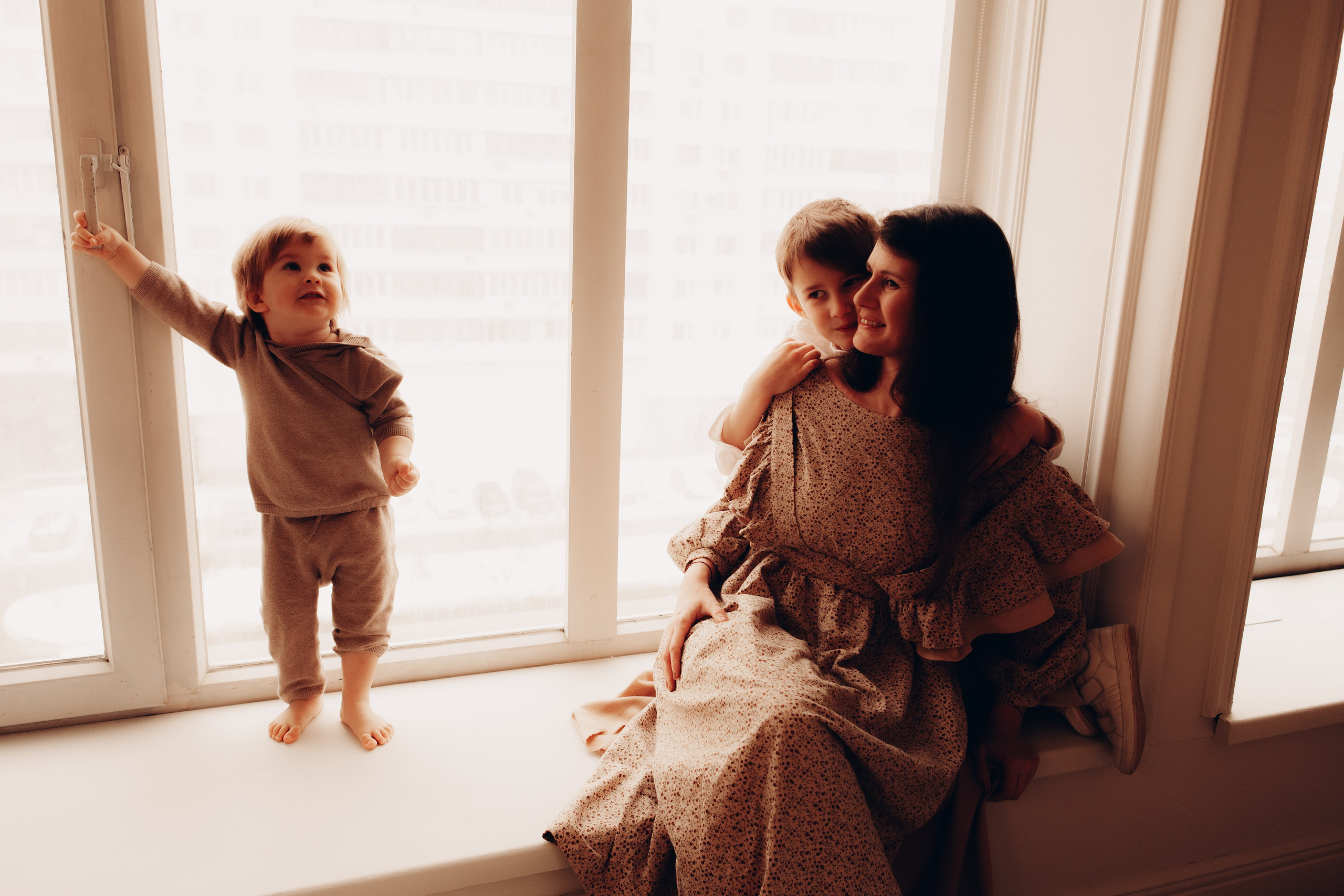 Алена с семьей. Фотосессия новорожденных в Москве фотограф Савина Анастасия