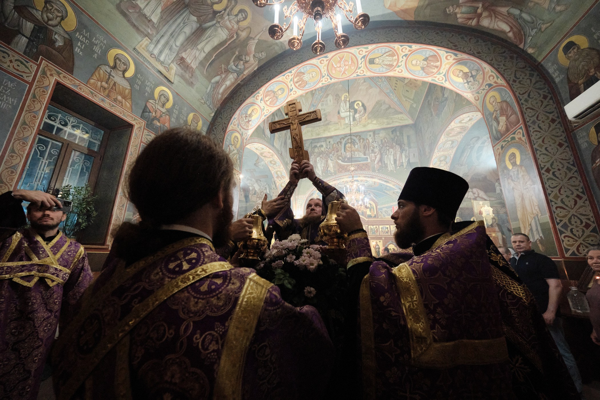 Фотосъёмки в храме. Юрий Березнюк. Фотограф в Новороссийске. Фотожурналистика