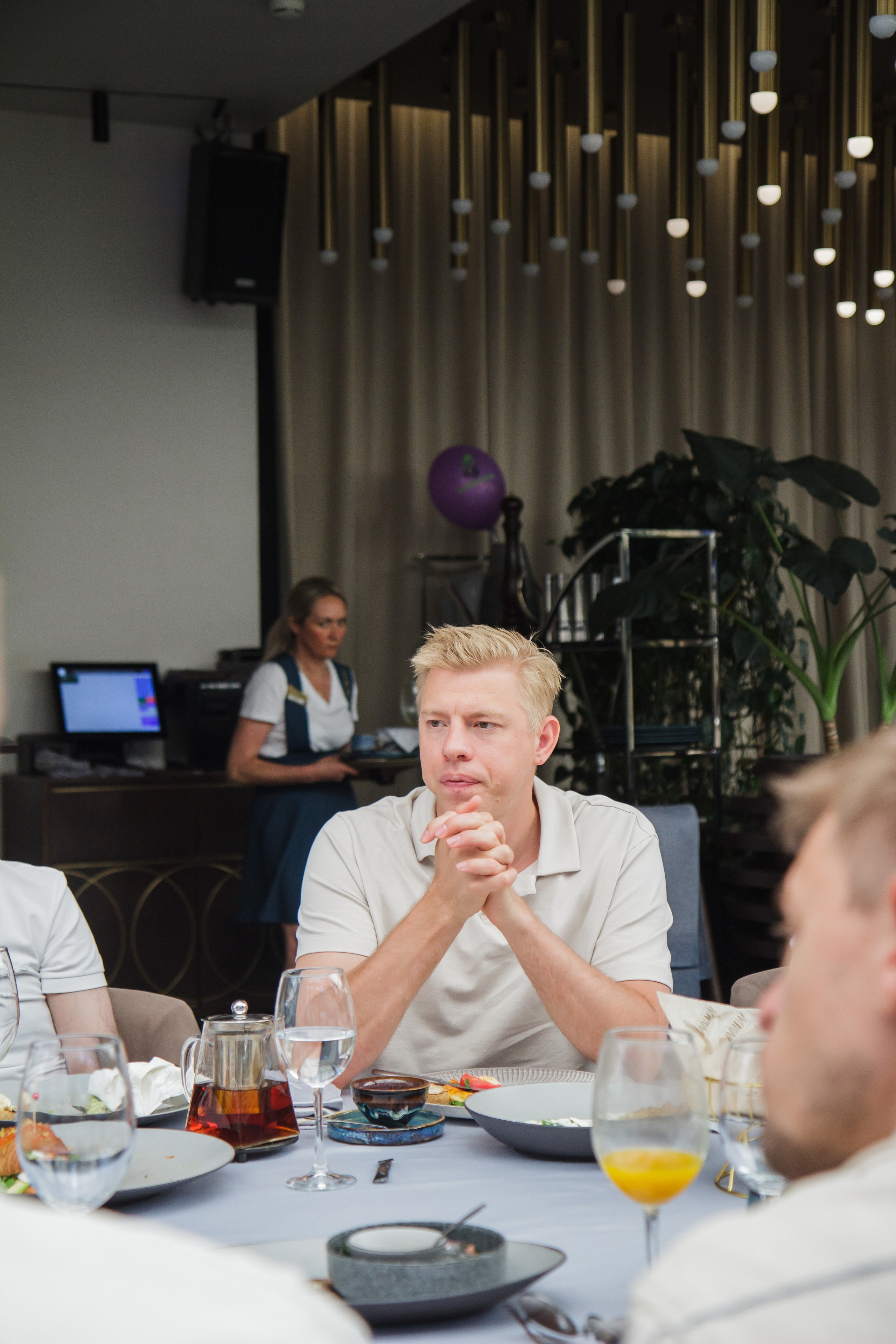 Бизнес-завтрак Германа Гаврилова. Фотограф Москва — личные фотосессии, лавстори в студии