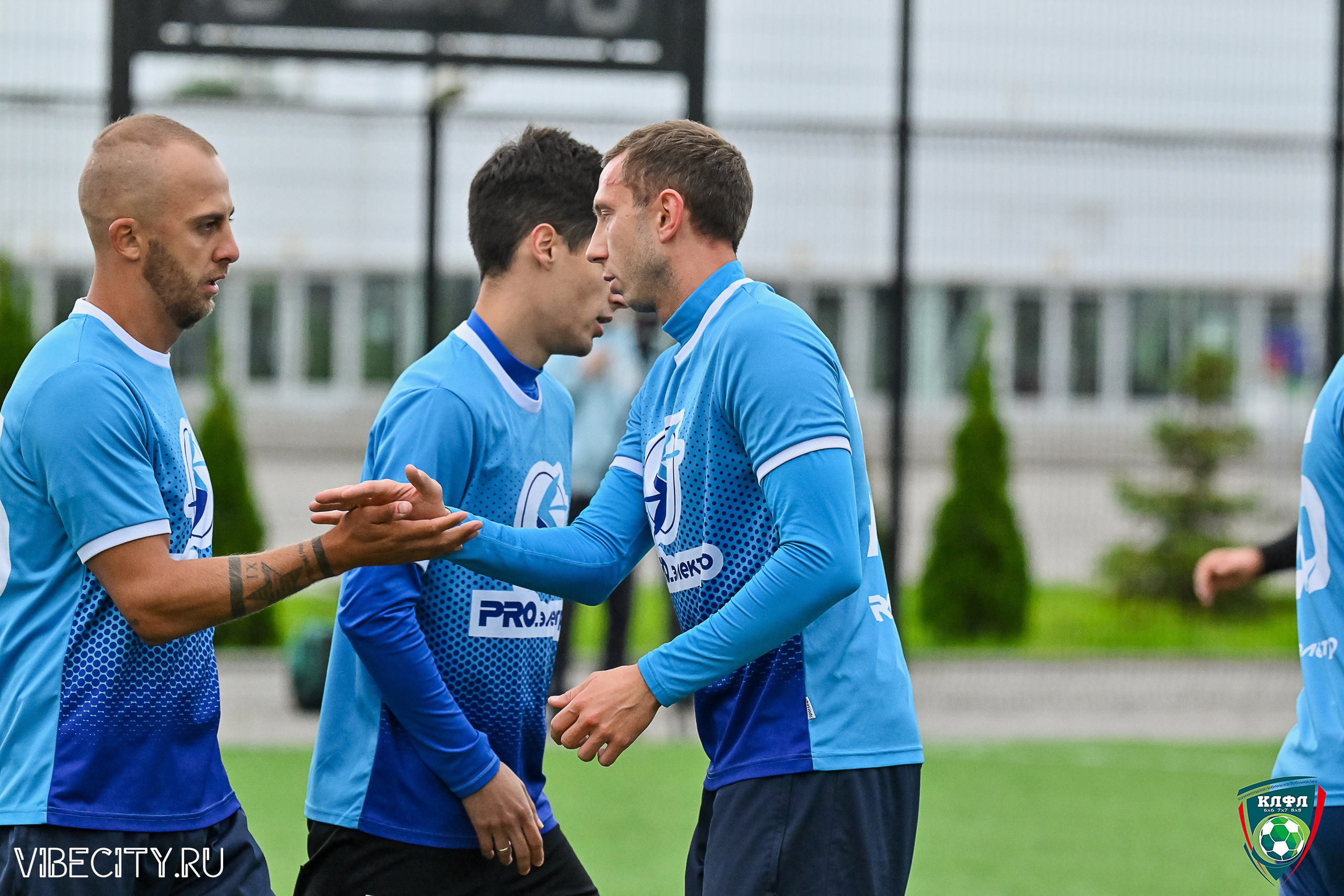 ФИНАЛЬНЫЕ МАТЧИ ПЛЕЙ-ОФФ XXl ЛЕТНЕГО КУБКА КАЛИНИНГРАДСКОЙ ЛФЛ. VIBECITY.RU Вайб Сити Ру Фоторепортажи Фотоотчеты Калининград