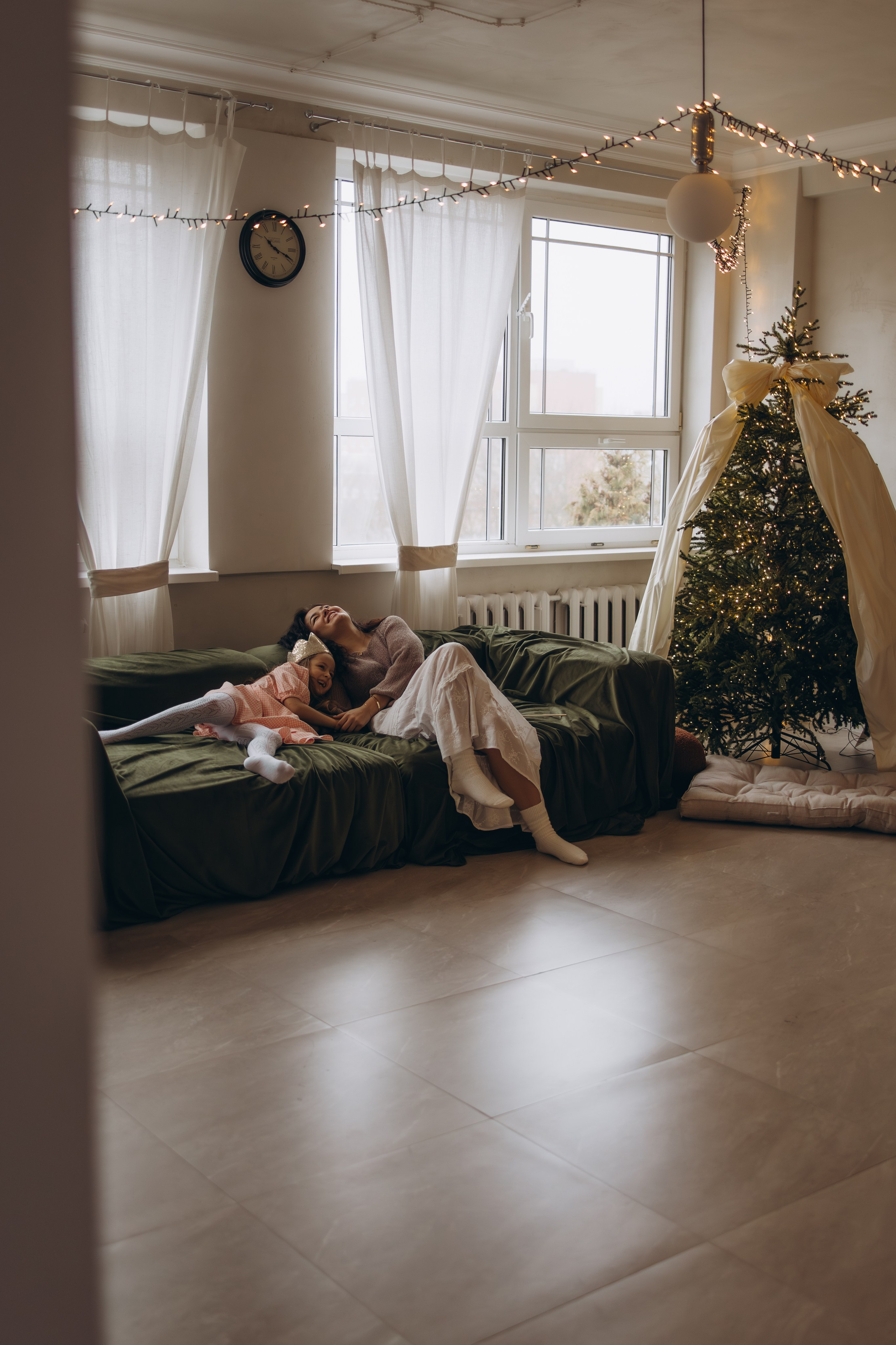 Мамочка и доченька в студии, г. Обнинск (Калужская обл.). Надежда Стар семейный и церковный фотограф в Жукове и Калужской области