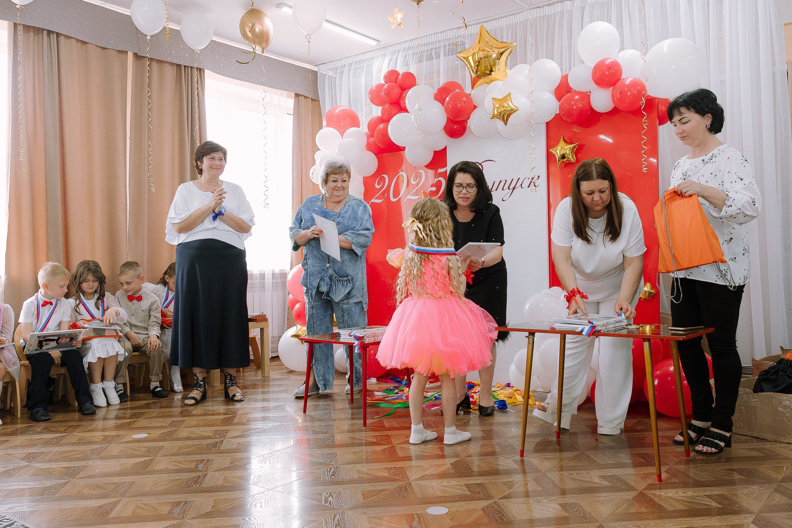 Выпускной в ДС 26. Выпускные альбомы Натальи Бутко: Новороссийск, Анапа, Геленджик