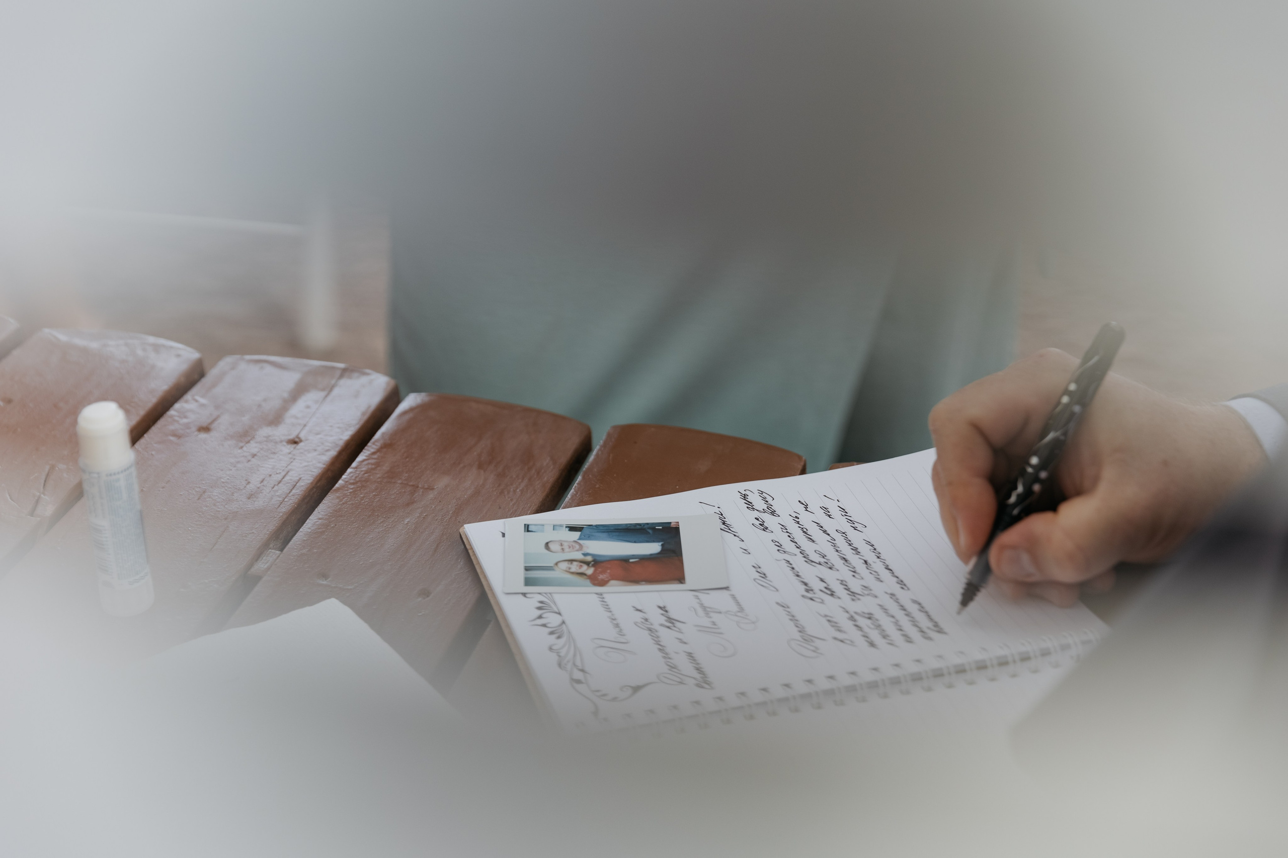 Волшебство уходит — Знаю. — И что мы будем делать? — Наслаждаться моментом. Свадебный фотограф в Санкт-Петербурге