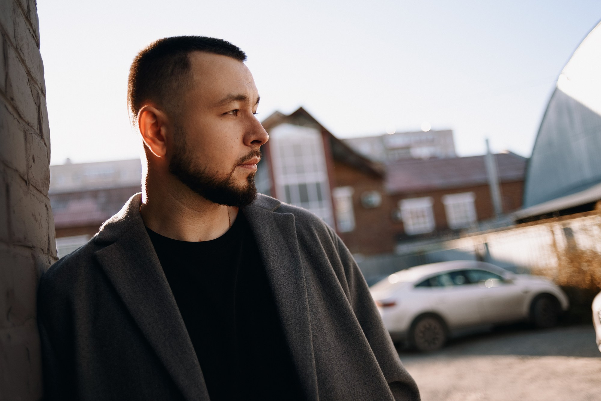 Мужской портрет в студии Тюмень — Фотосессия для мужчин | Дарья Мустафина. Портретный фотограф Тюмень Дарья Мустафина