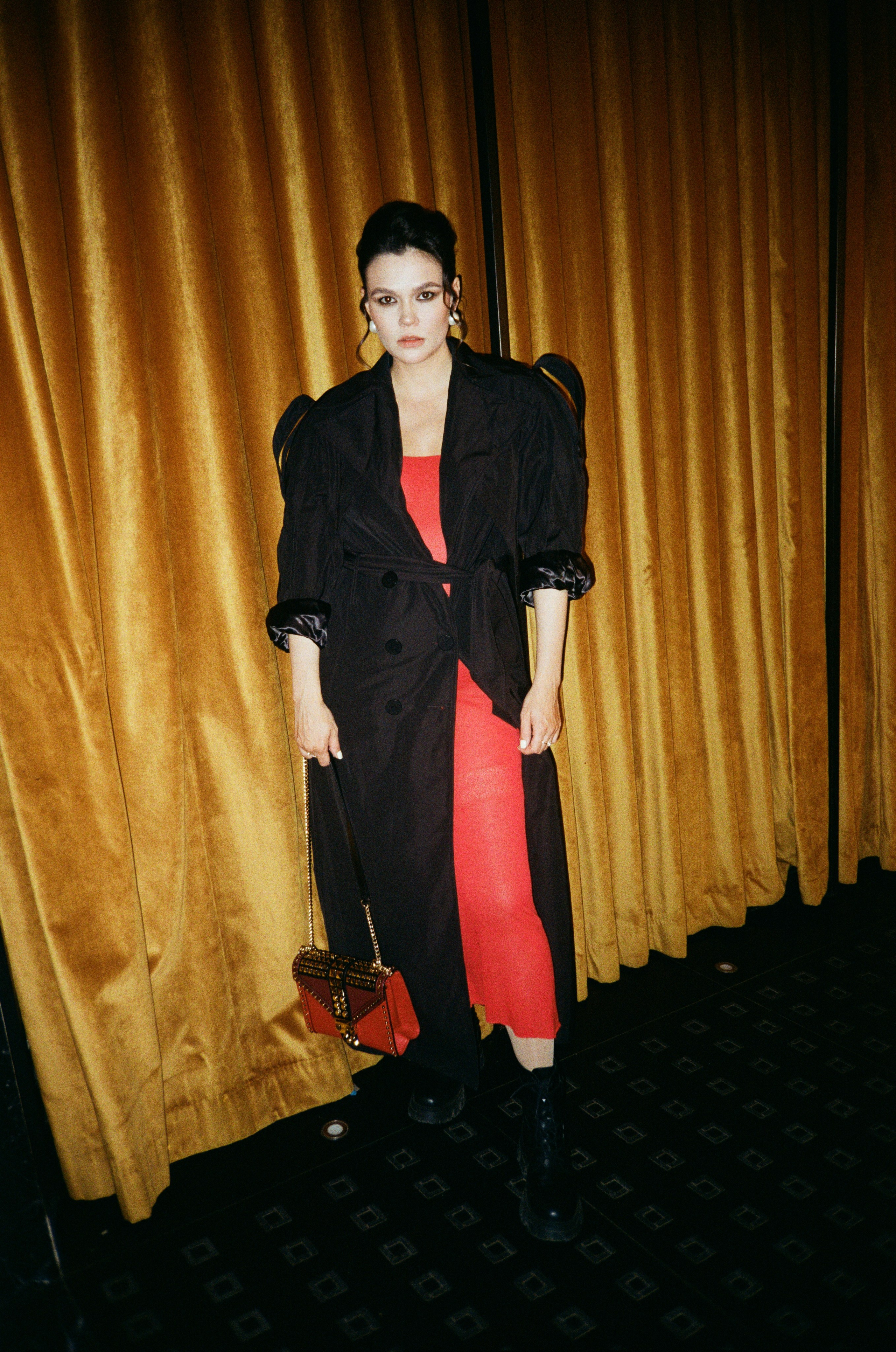 Премьера «Опасная близость» в художественном на пленку. Portrait and reportage photographer