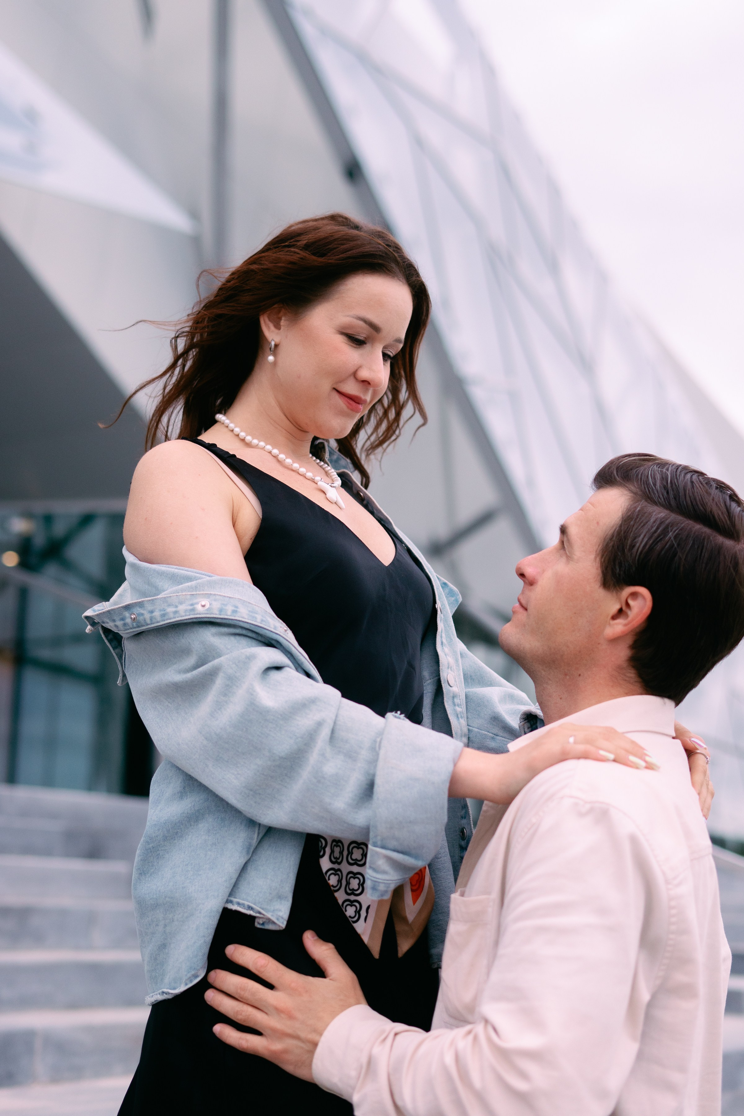 У театра Камала. Фотограф в Казани Алсу Багабиева