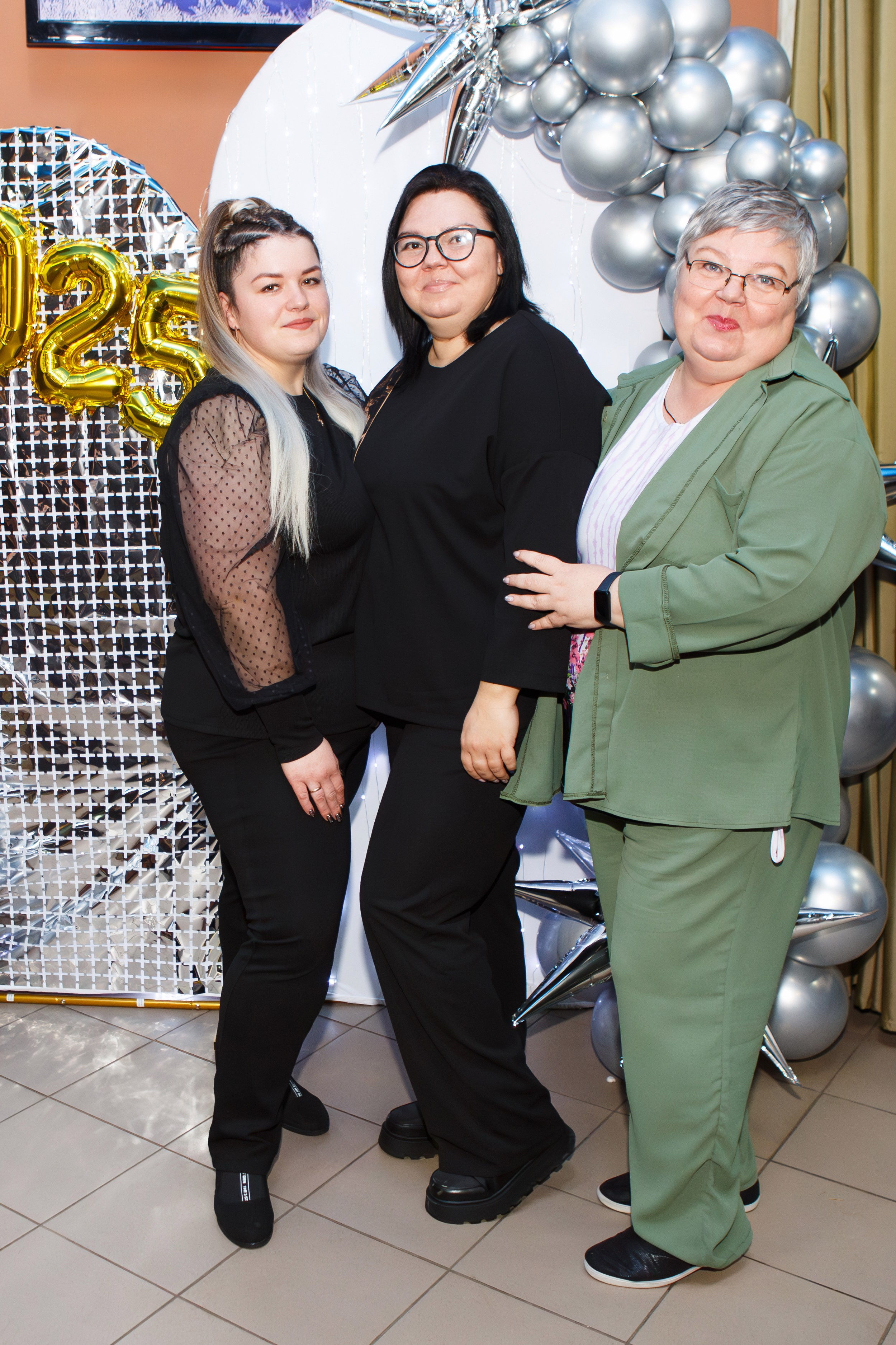 КОРПОРАТИВ 20.12.24 (кафе — АТМОСФЕРА). Профессиональный фотограф в Мценске и Орловской области