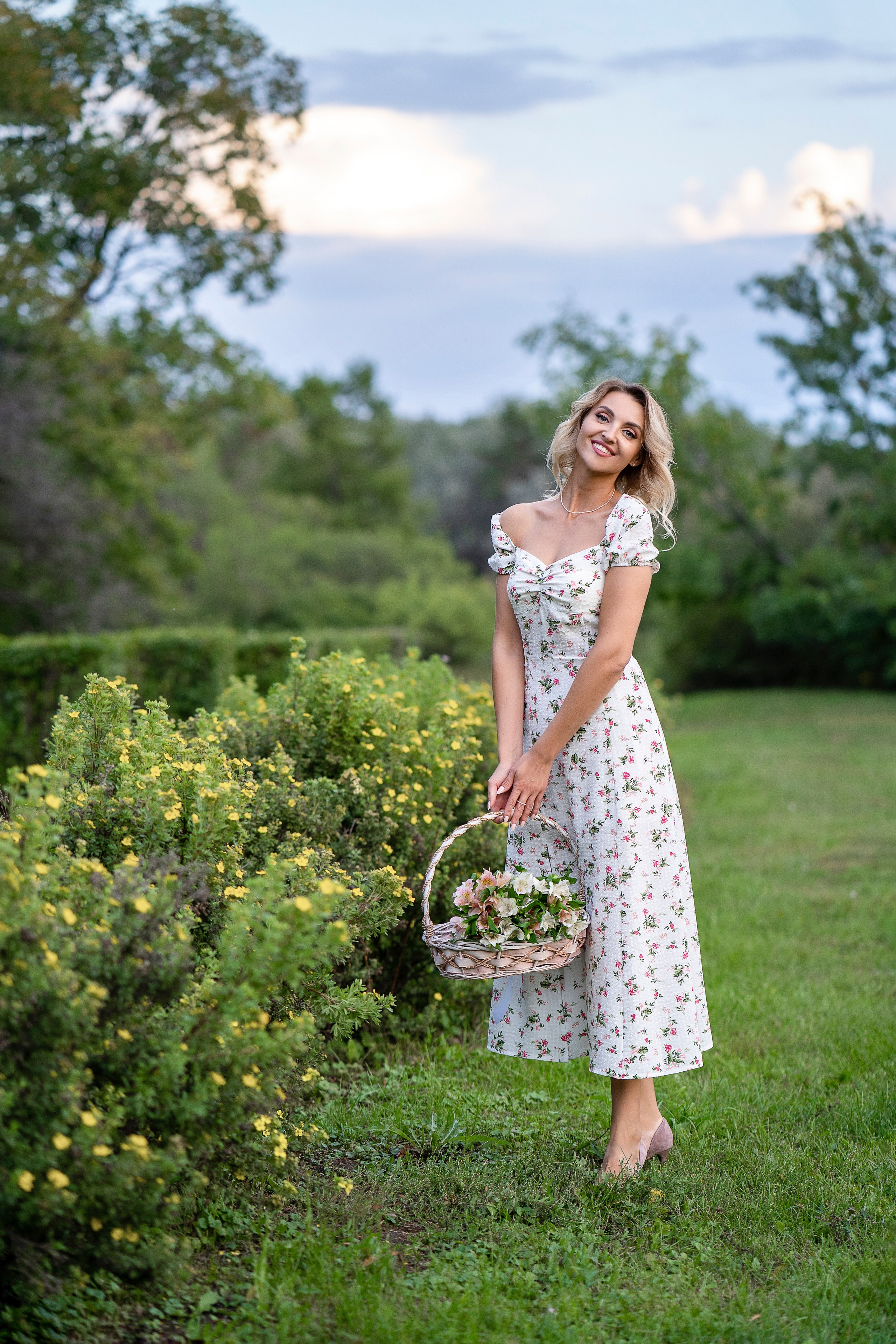 Александра. Главная