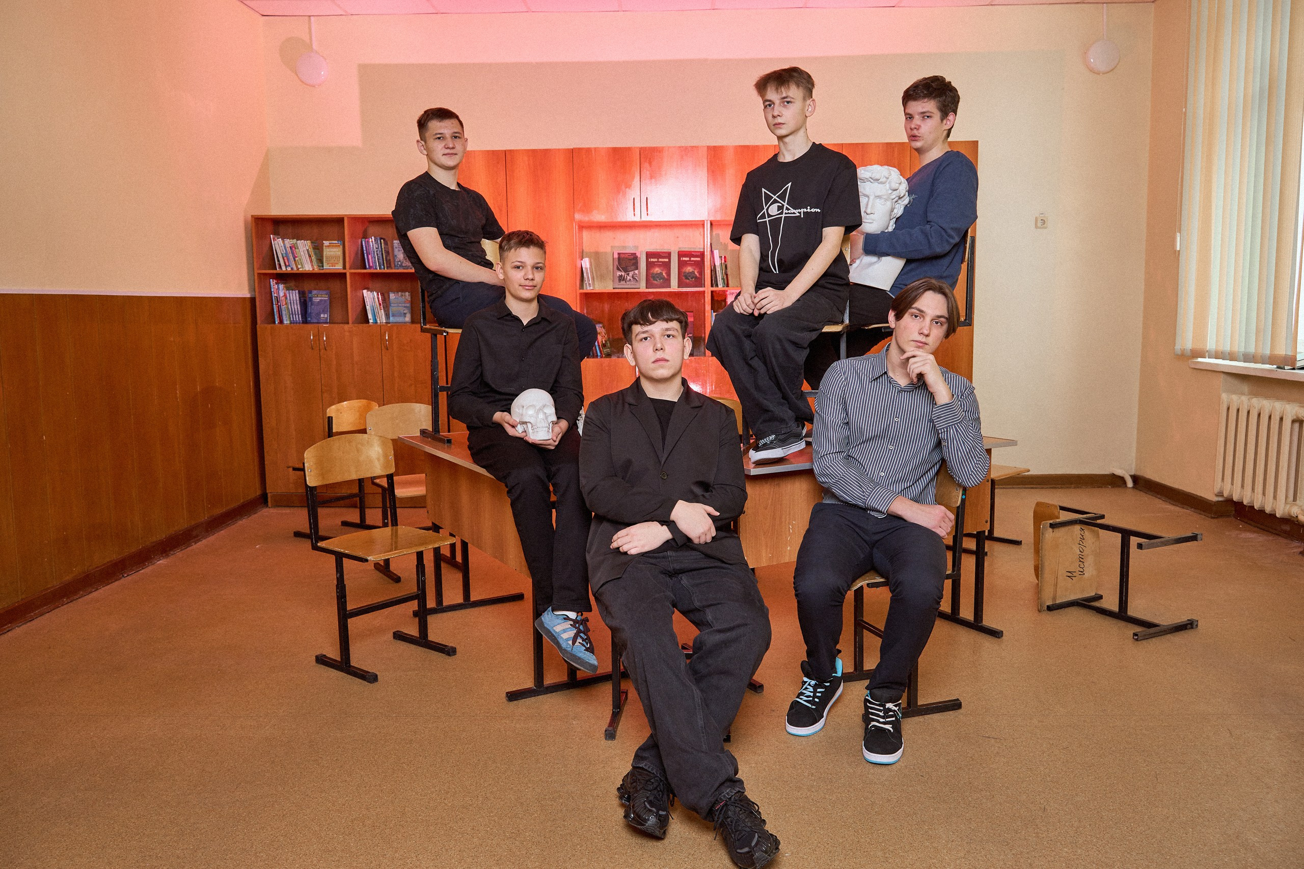 Групповые и общие фото выпускников. Выпускные альбомы в Губкине. Фотограф Евгений Брюхович