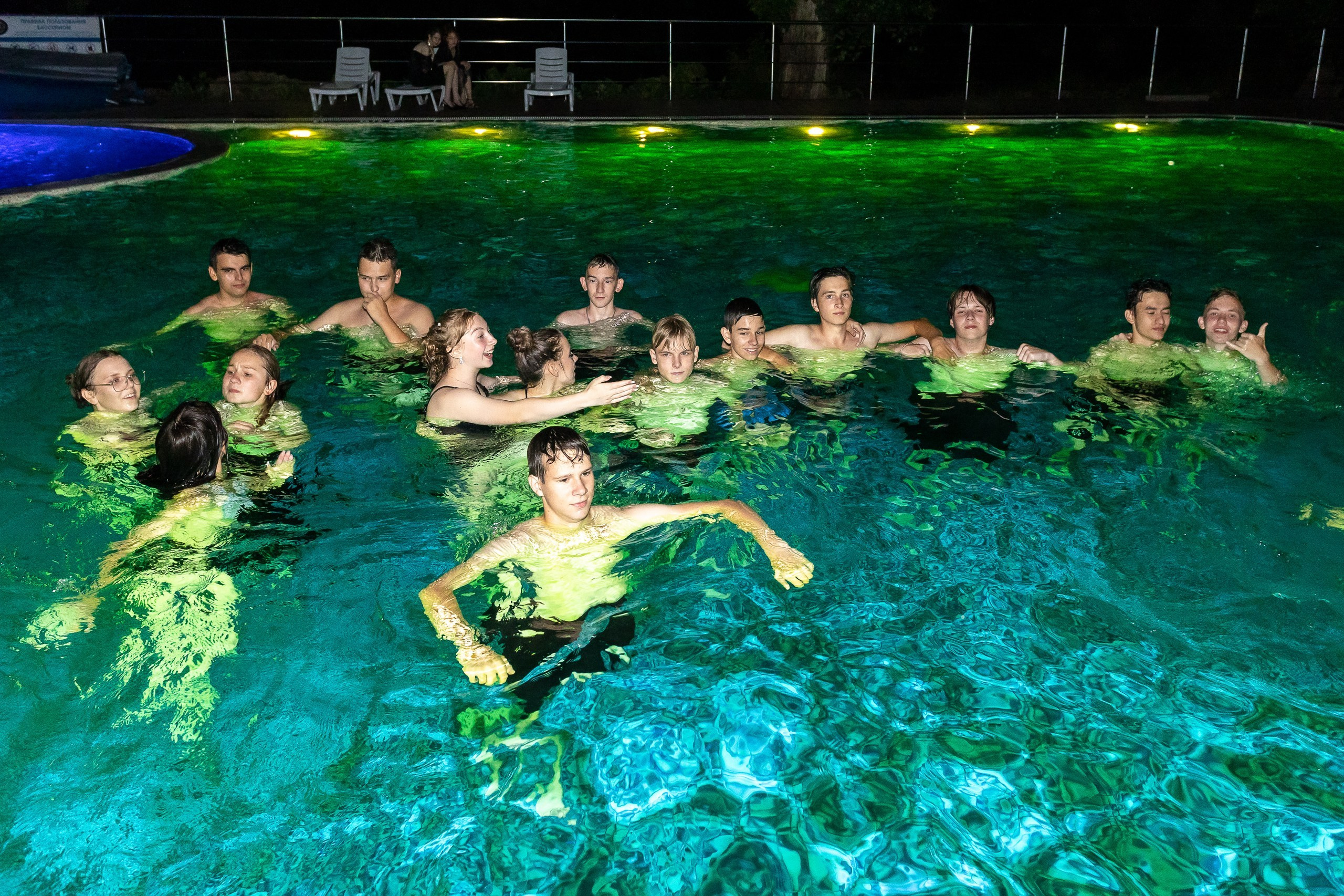 Вручение аттестата и выпускной вечер. Выпускные альбомы Майкоп, Краснодар Елена Золотарева