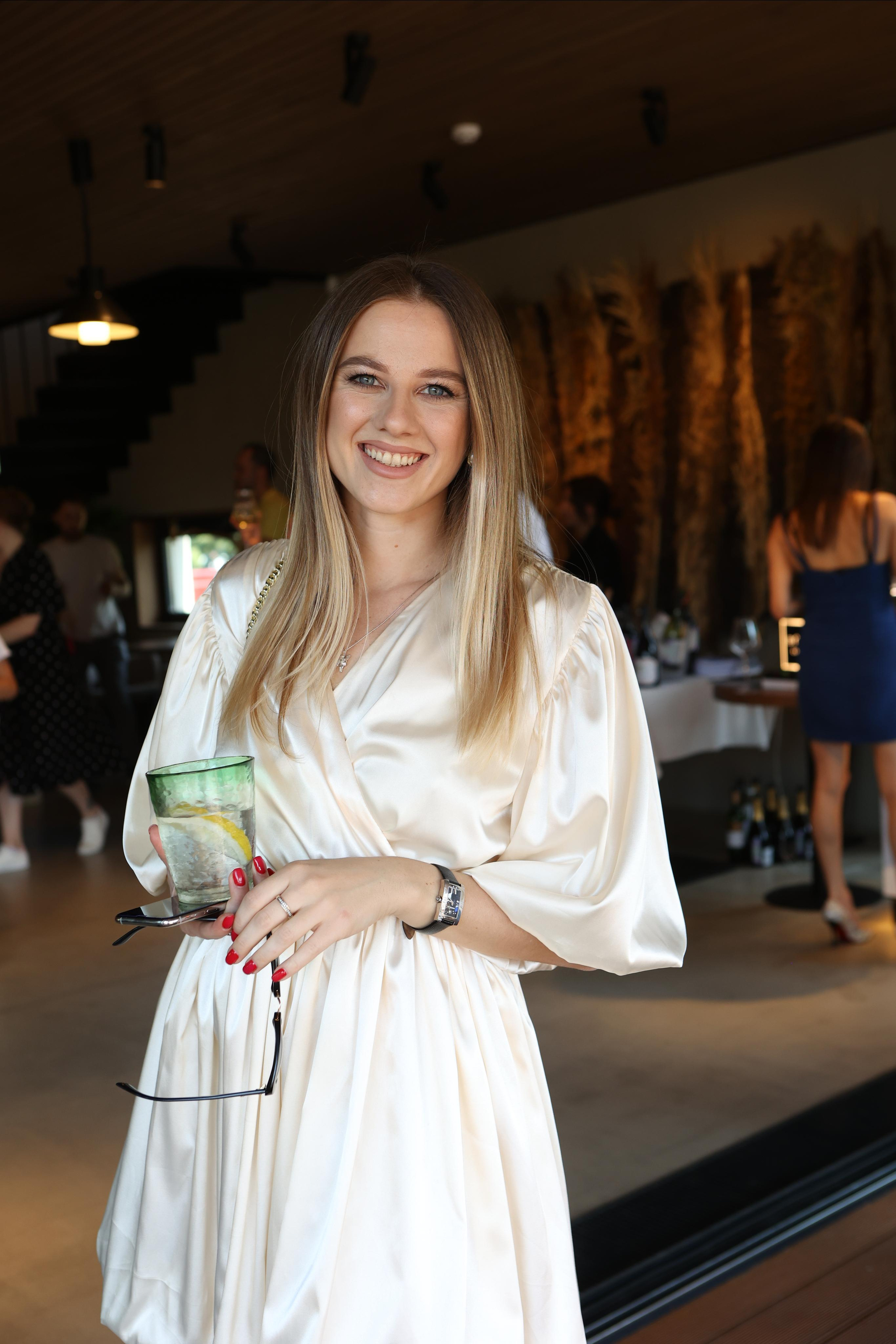 Открытие летней веранды Eno bistro. Фотограф на Новой риге и в Москве Елена Елис