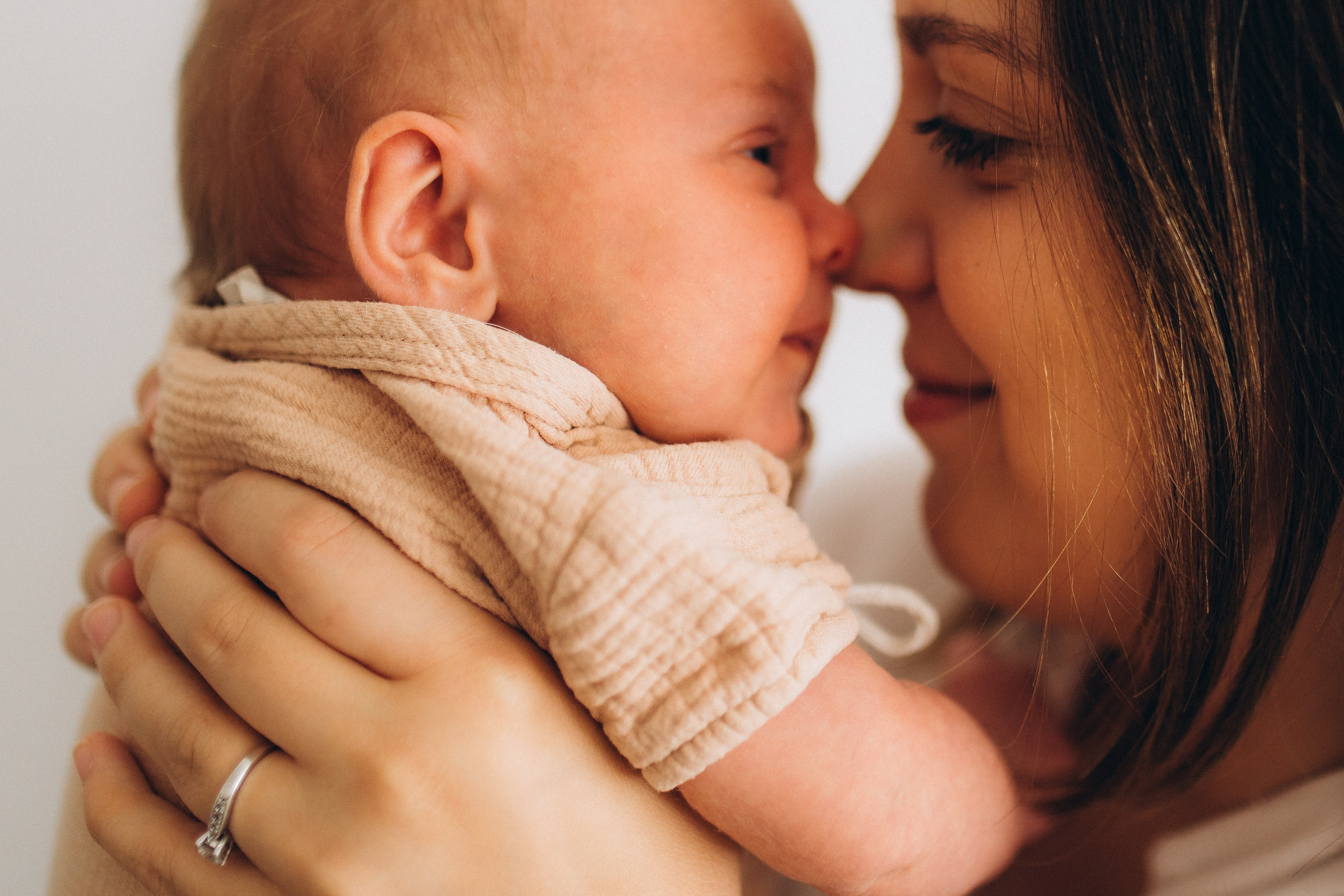 Séance newborn Sasha. Photographe des familles et enfants à Nantes et alentours