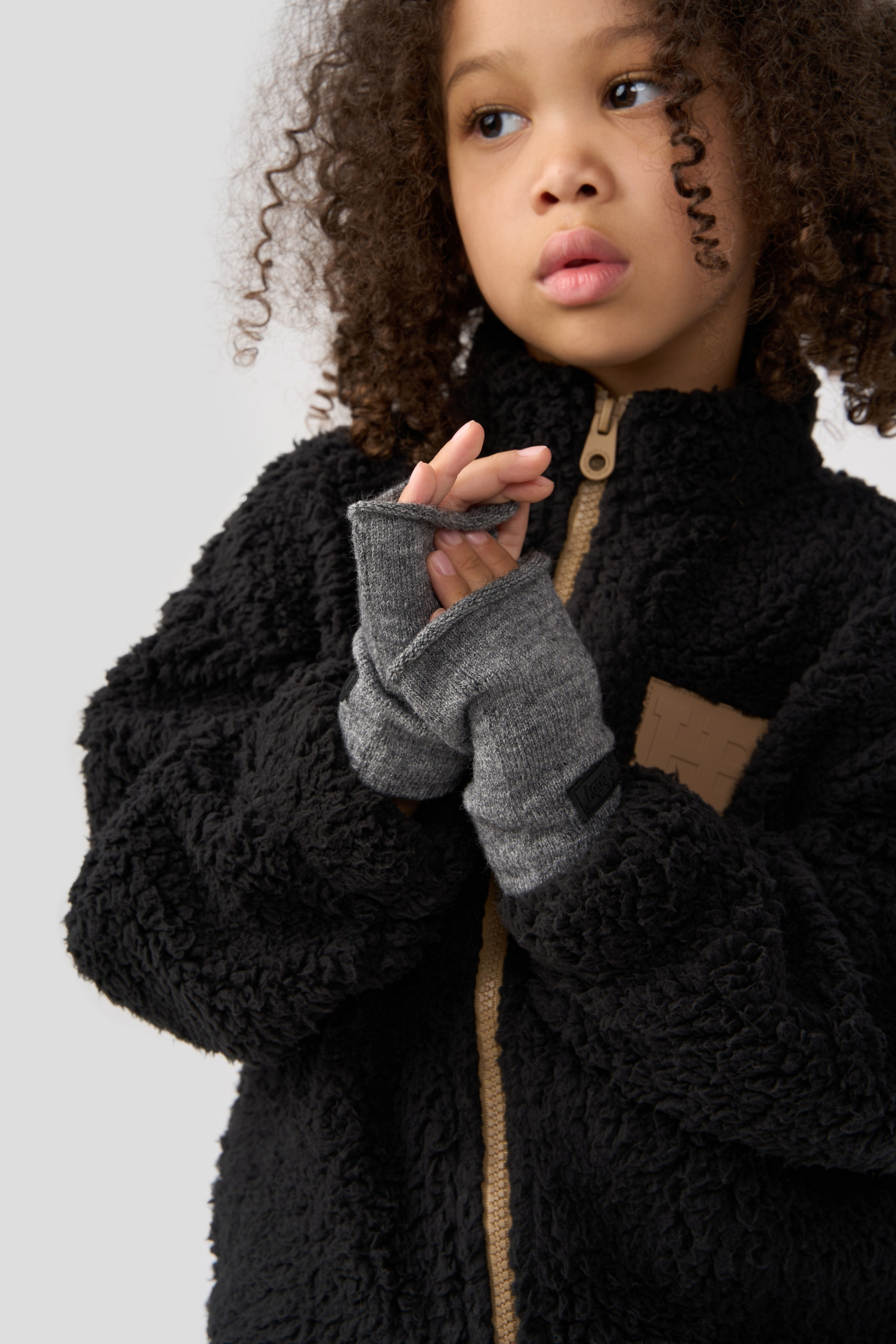 "Профессиональная детская фотосъемка для семейных портретов и воспоминаний""Высококачественная детская съемка новорожденных и малышей в студии""Рекламная детская фотосъемка для альбомов и подарков""Студийная детская съемка с креативными декорациями и позами""Коммерческая детская фотосъемка для маркетинга детских товаров""Фотография детской съемки с акцентом на эмоции и улыбки""Семейная детская съемка для портфолио и социальных сетей""Профессиональная детская фотосъемка с мягким освещением""Рекламные фото детской съемки для сайтов и брошюр""Высокоточная детская съемка для воспоминаний и презентаций""Детская фотосъемка высокого разрешения для семейных альбомов""Коммерческая детская съемка с фокусом на радость и развитие""Студийная фотосъемка детской съемки для брендов и маркетинга""Фотографии детской съемки для подарков и увеличения клиентов""Профессиональная детская съемка для каталогов и семейных историй"