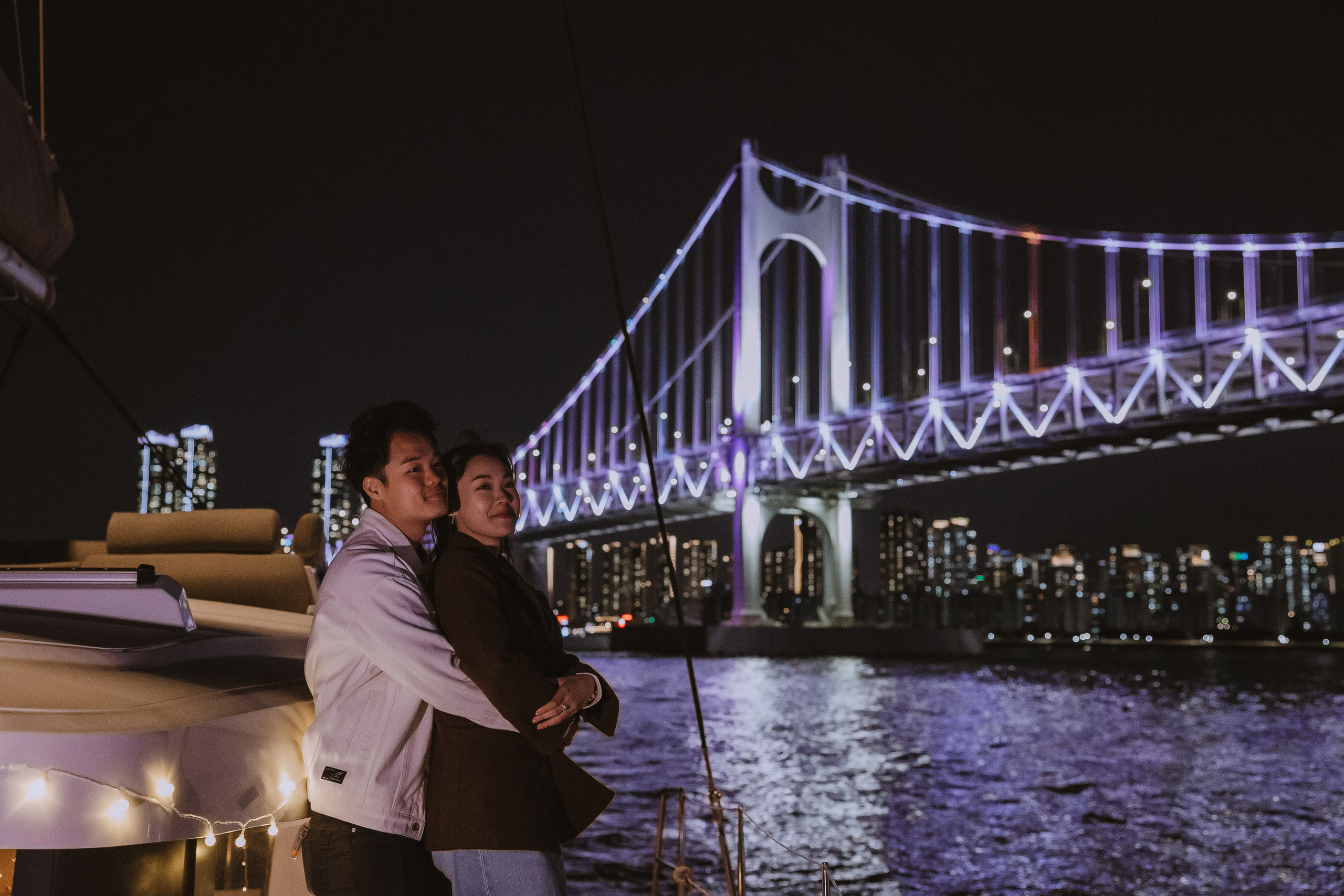 Предложение руки и сердца на яхте во время вечерней прогулке в Пусане. ВАШ ФОТОГРАФ В ПУСАНЕ (Южная Корея) Александра Ануфрий