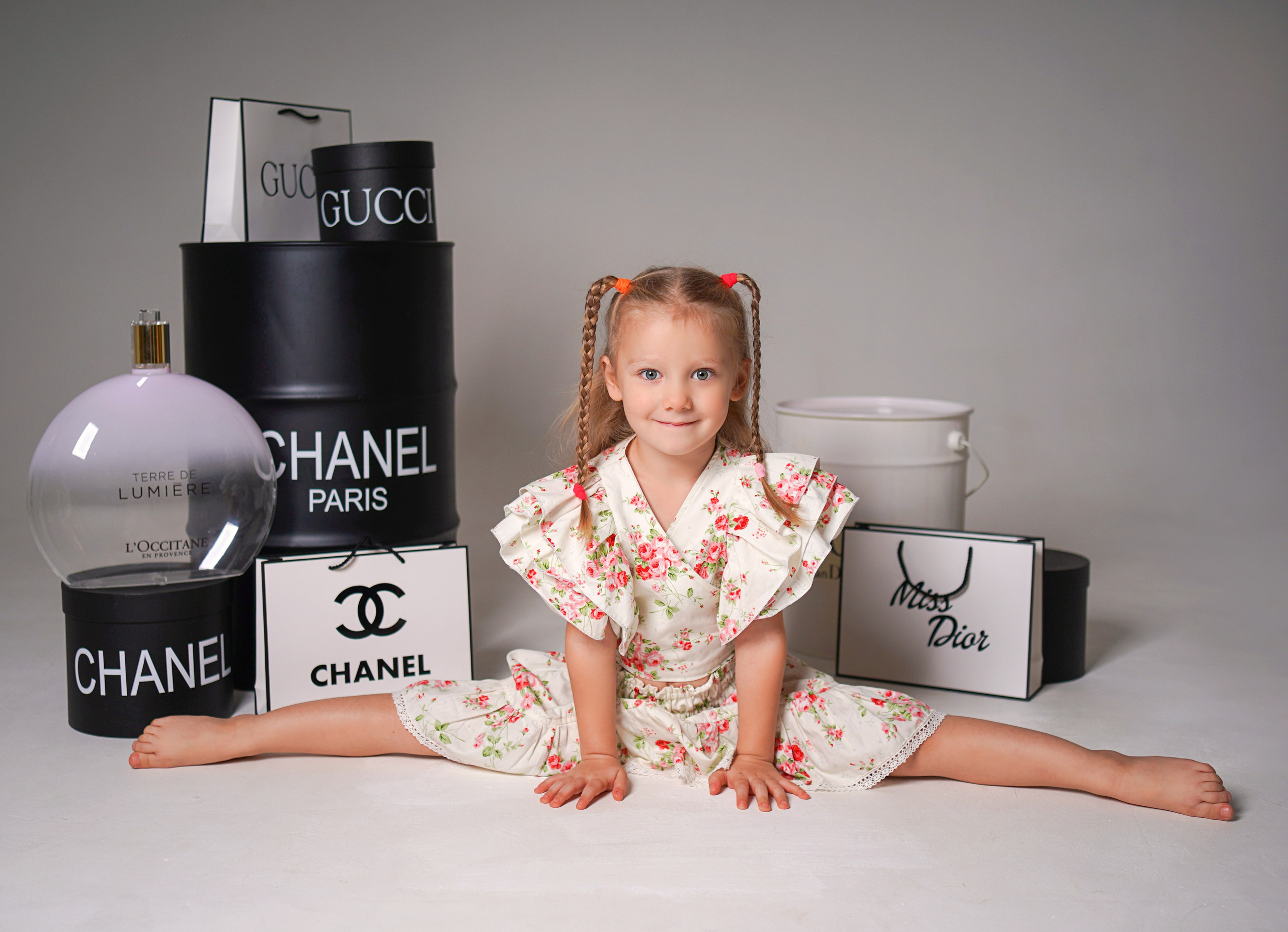 Девочки. Детский и семейный фотограф. Фотограф новорожденный в Астрахани Марина