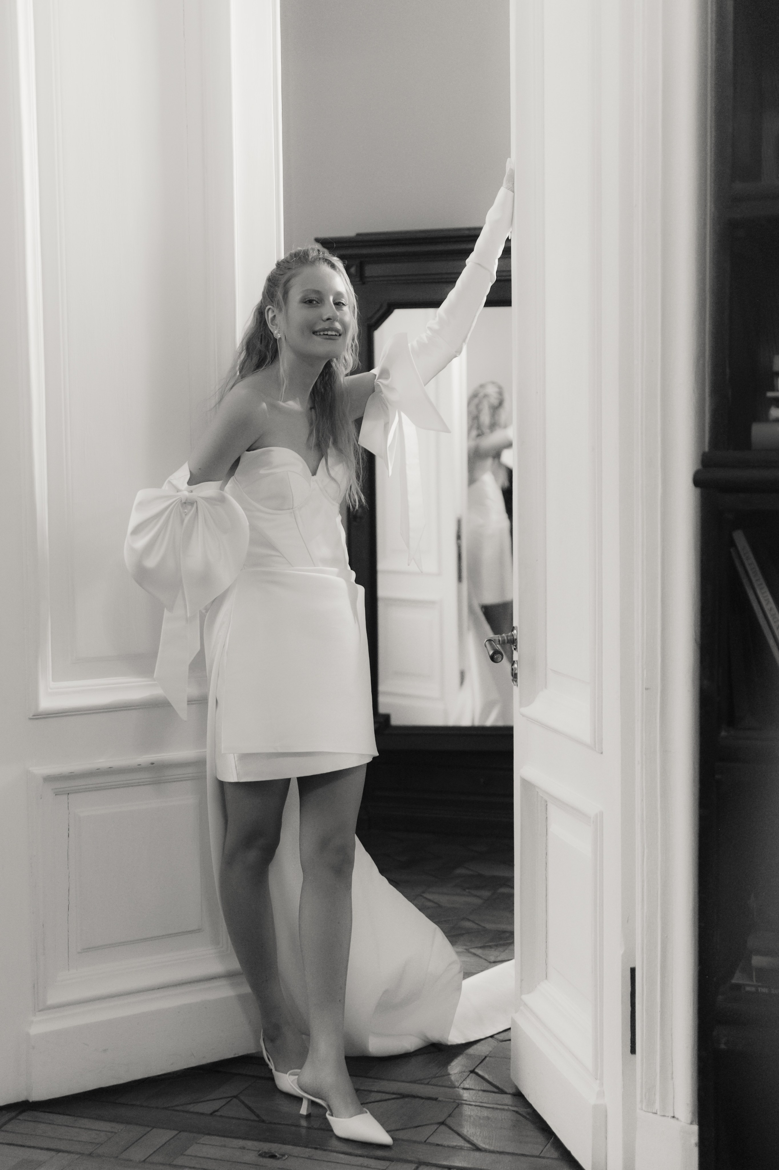 Свадебная съемка в исторической квартире на Чистых прудах. Ярослава Ерина — свадебный фотограф в Москве