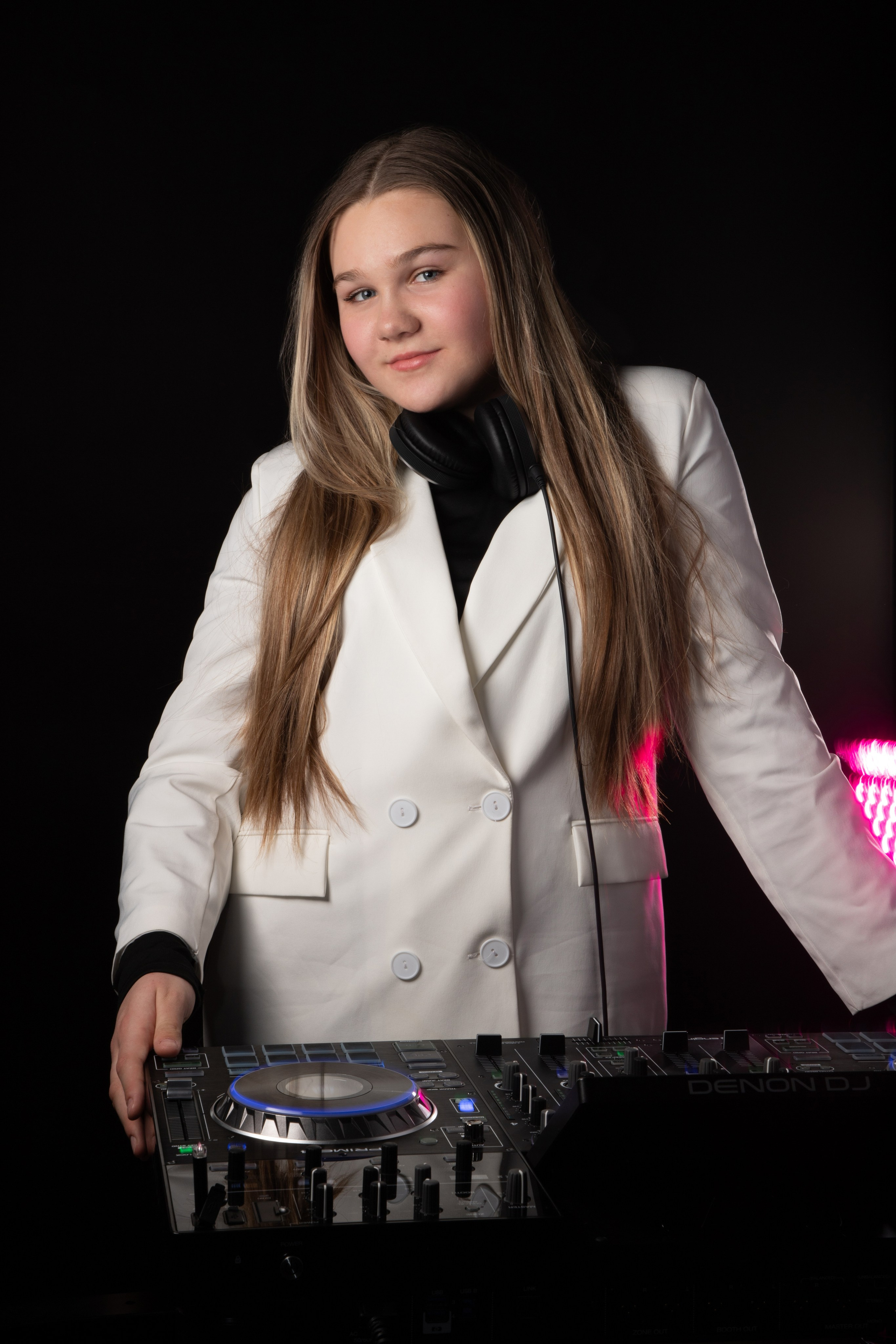 DJs. Репортажный и свадебный фотограф в Курске Борис Захарчук