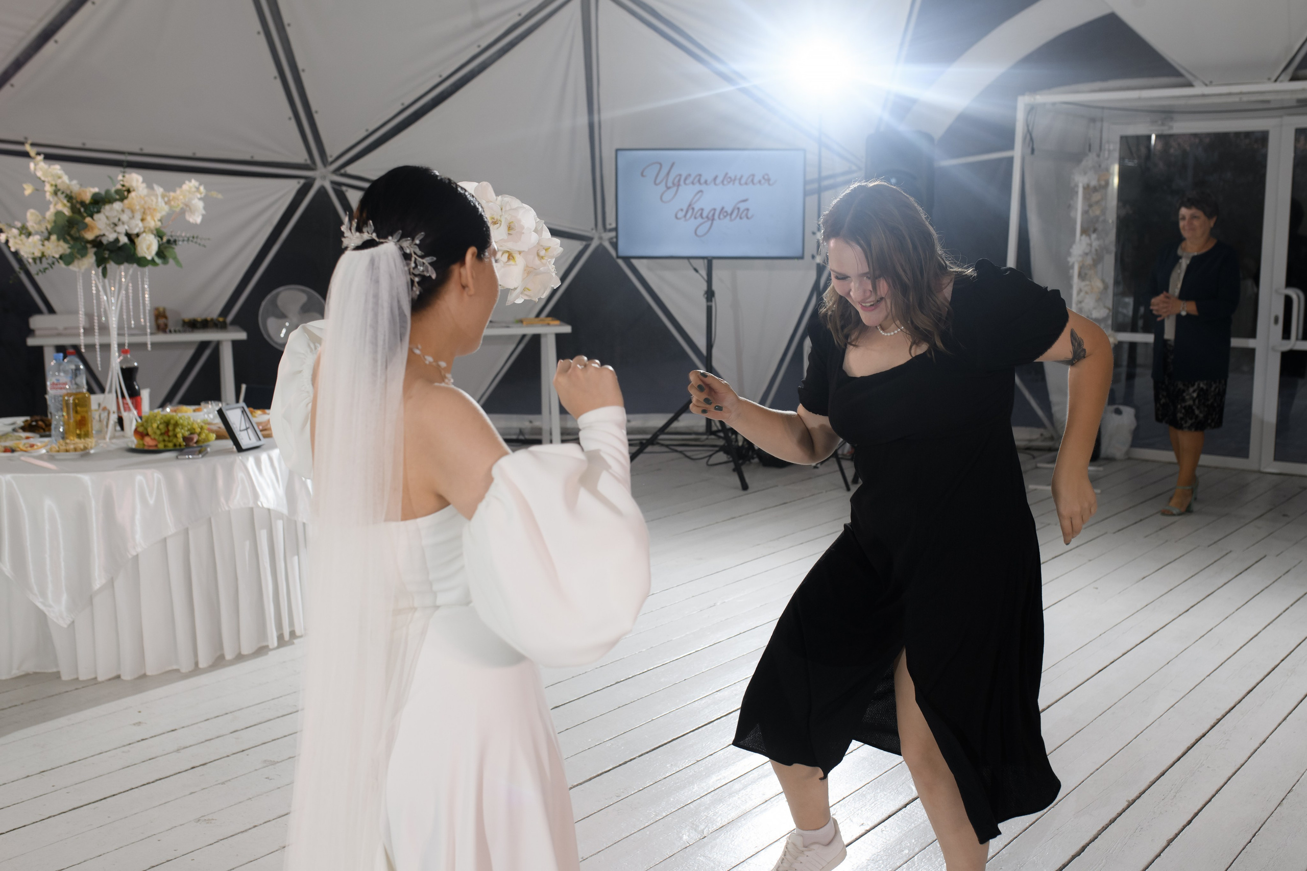 Влад+Марина — Отель Покровский. Свадебный фотограф Екатеринбург/Челябинск — Любовь Волохова