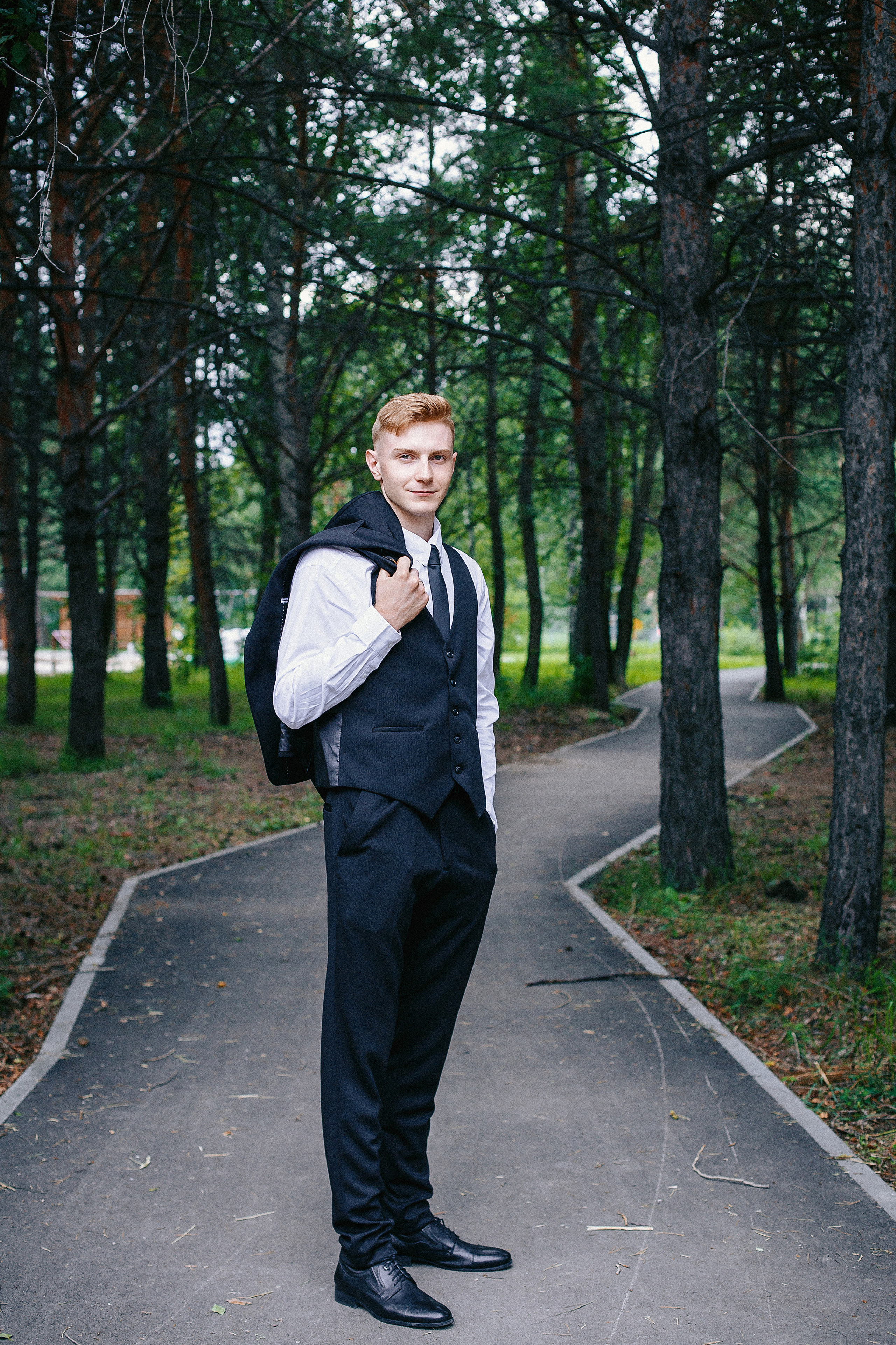 Любовь в объективе. Выпускные альбомы Искитим, Бердск и Новосибирск Крюкова Елена