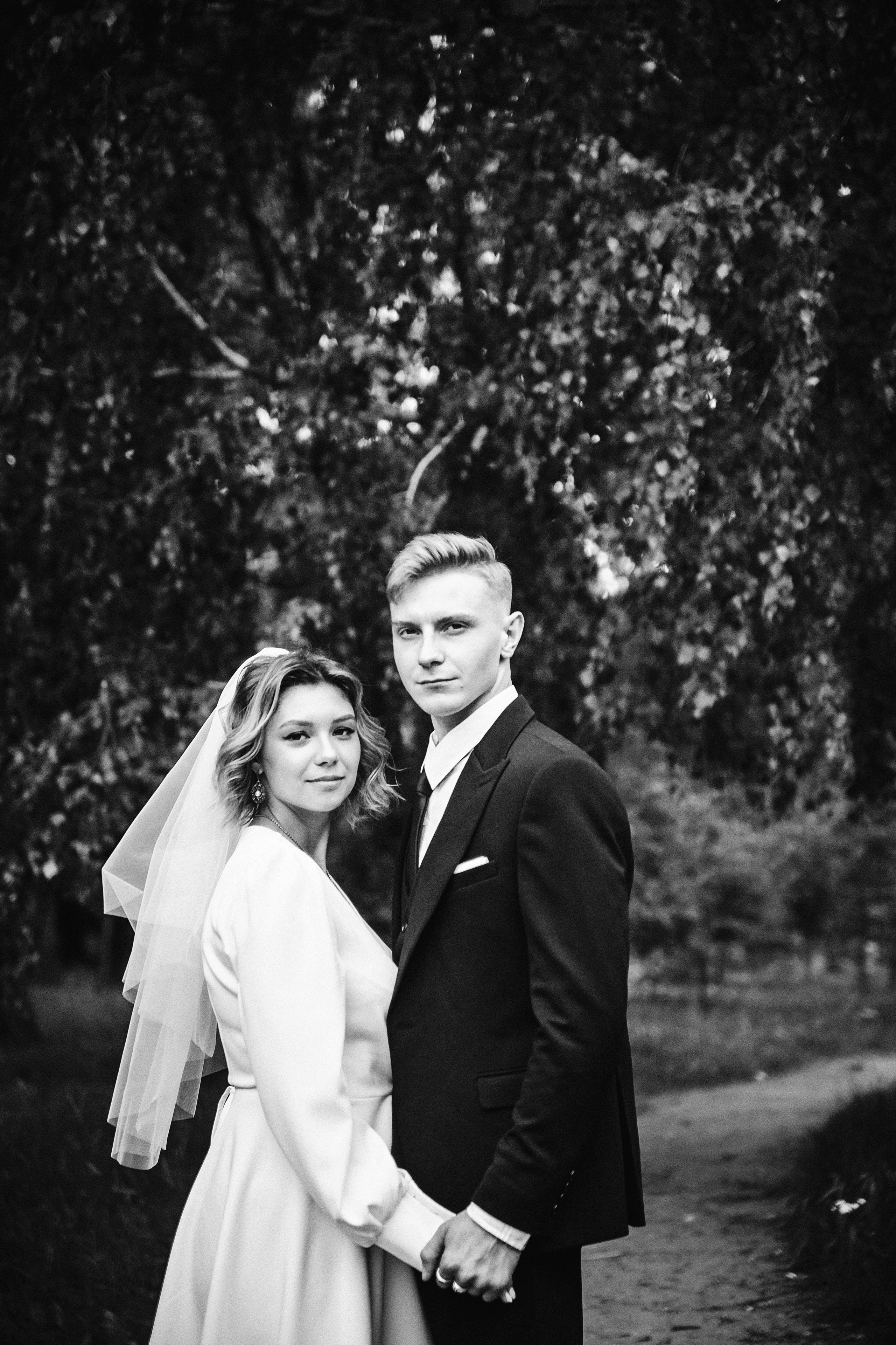 Любовь в объективе. Выпускные альбомы Искитим, Бердск и Новосибирск Крюкова Елена