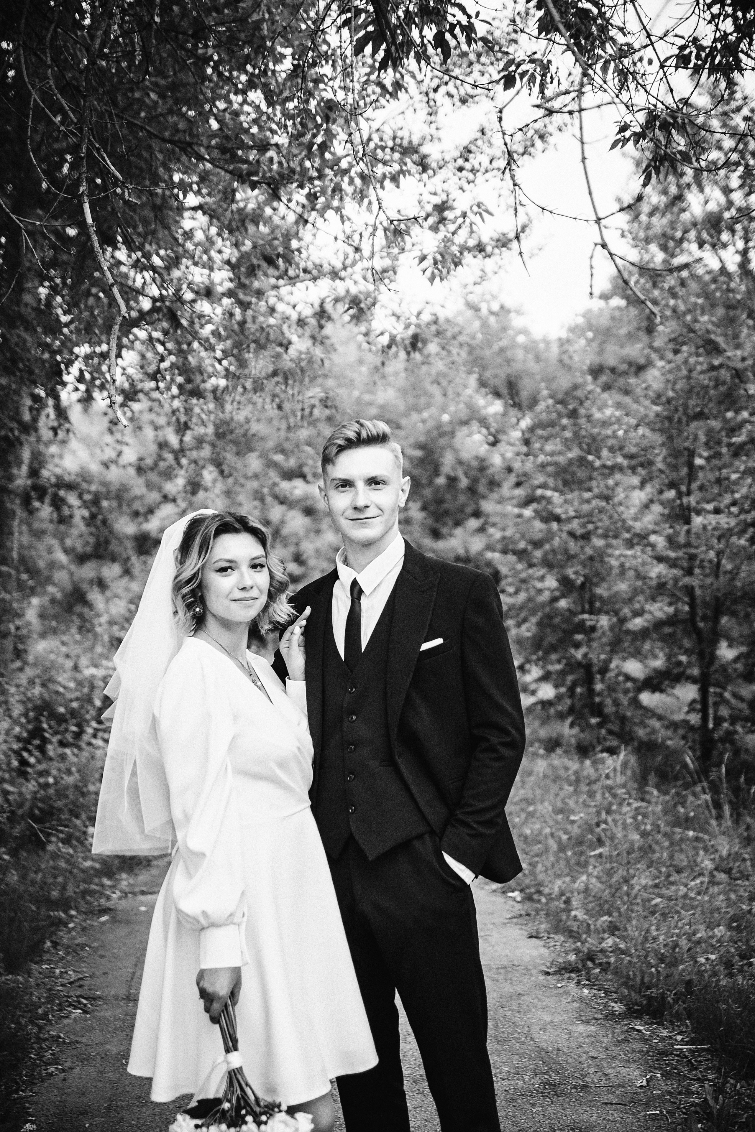 Любовь в объективе. Выпускные альбомы Искитим, Бердск и Новосибирск Крюкова Елена