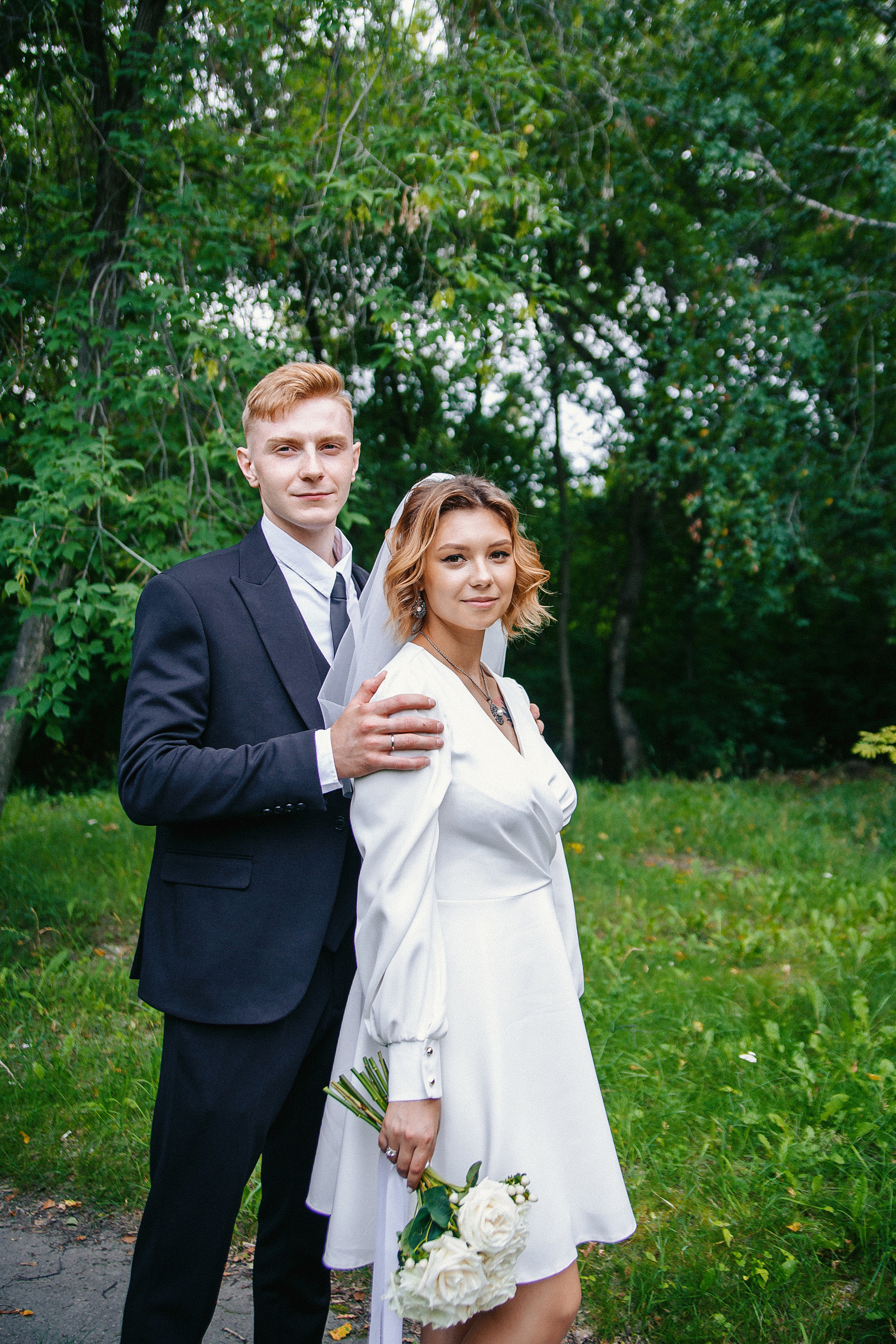 Любовь в объективе. Выпускные альбомы Искитим, Бердск и Новосибирск Крюкова Елена