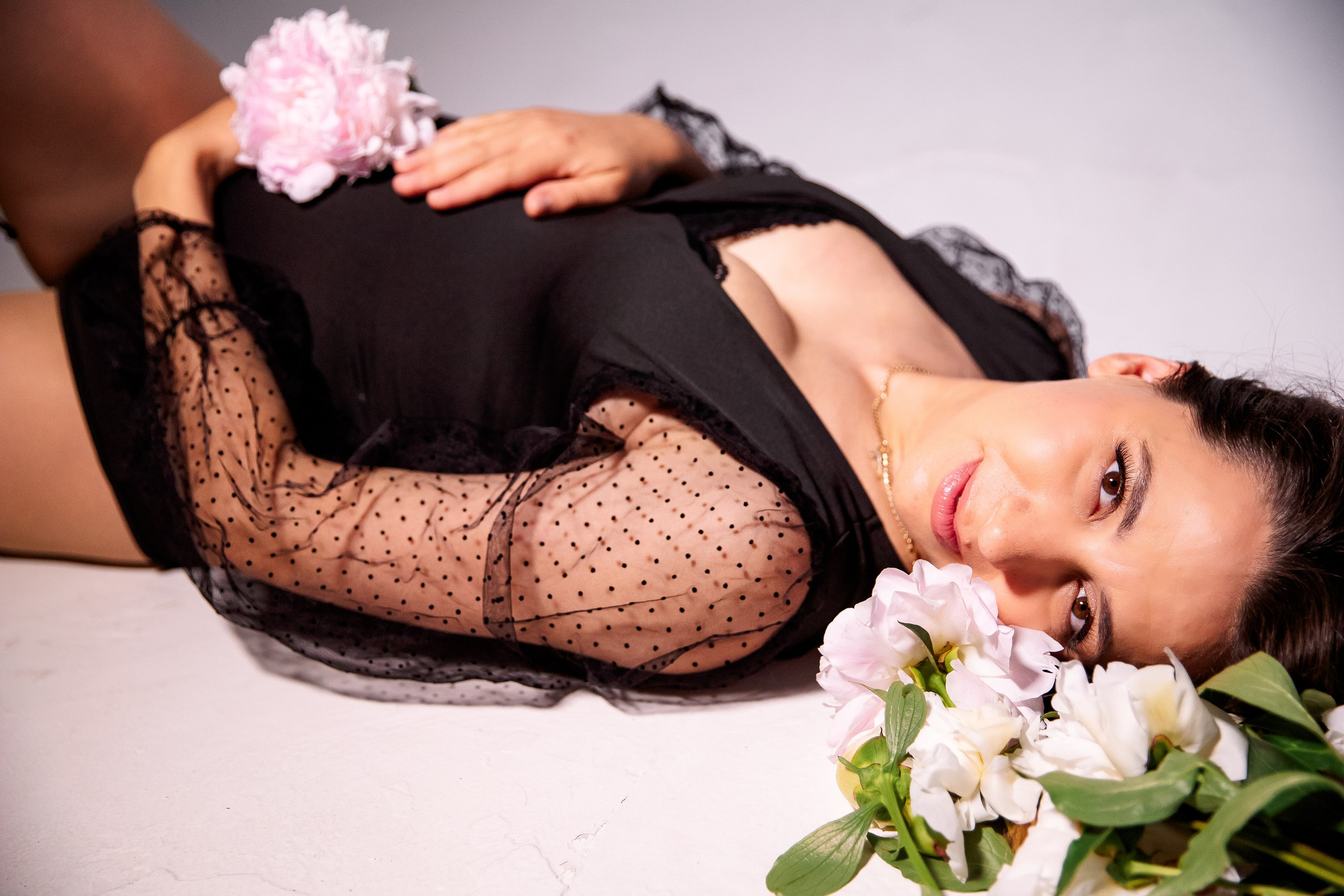 Алена и пионы. Свадебный и семейный фотограф в Челябинске Юлия Ишимова