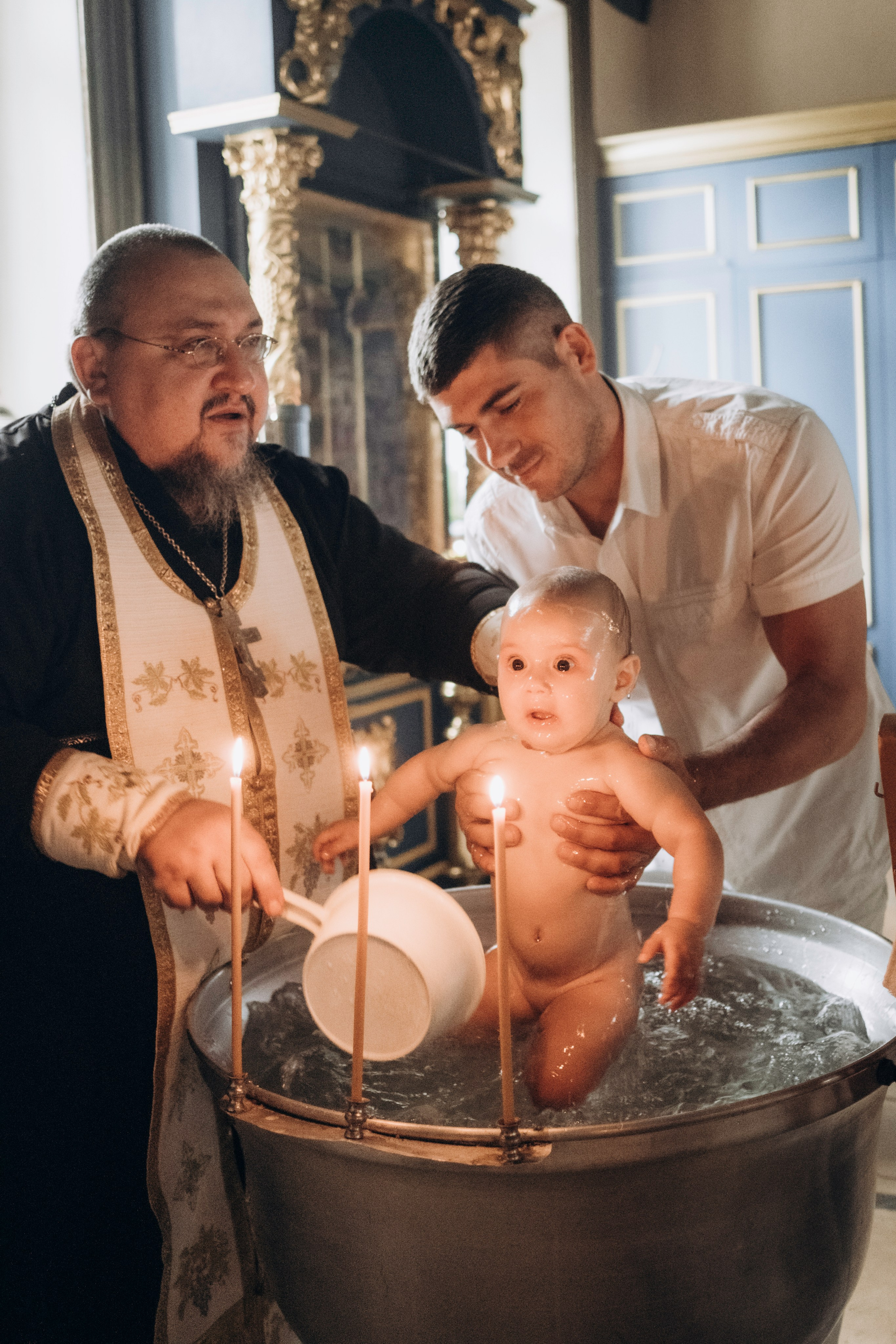 Крещение Киры. Главная