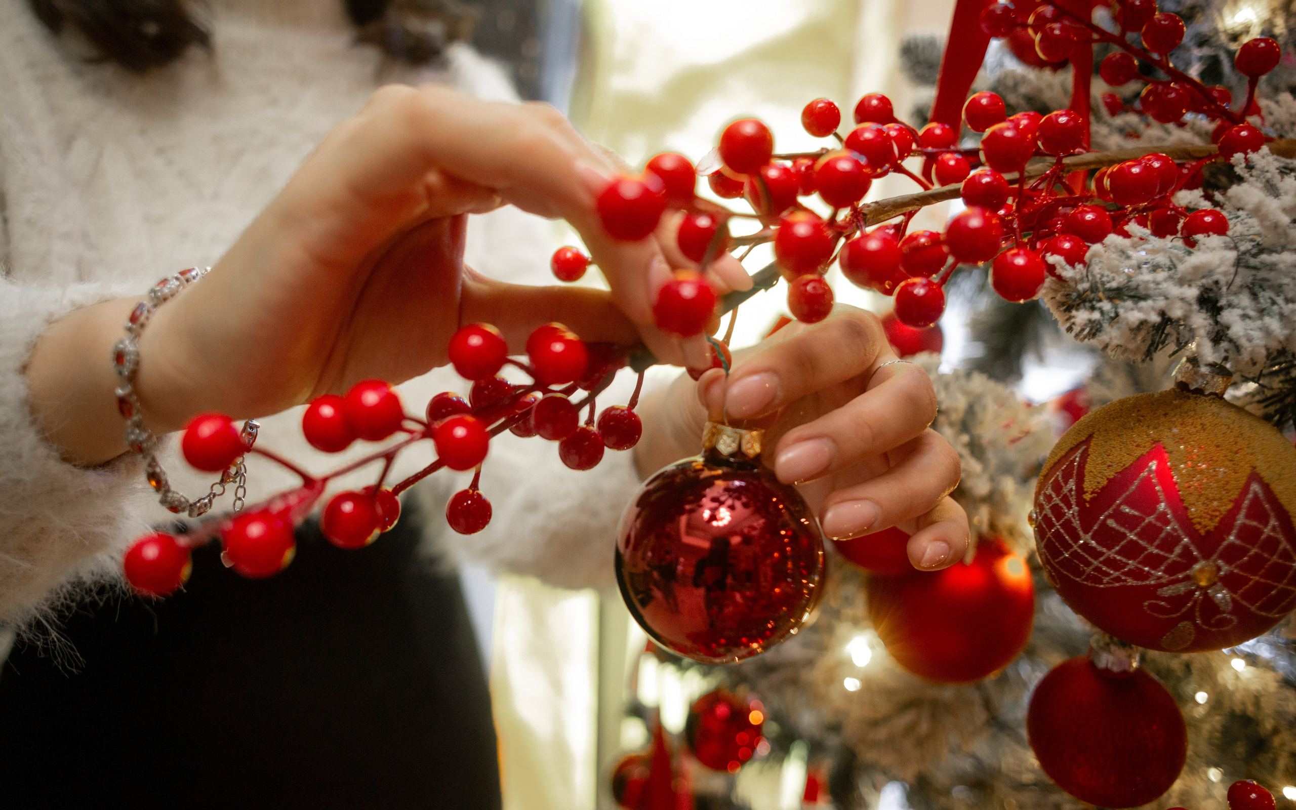 Ёлка дом. Студия декора Подзюм