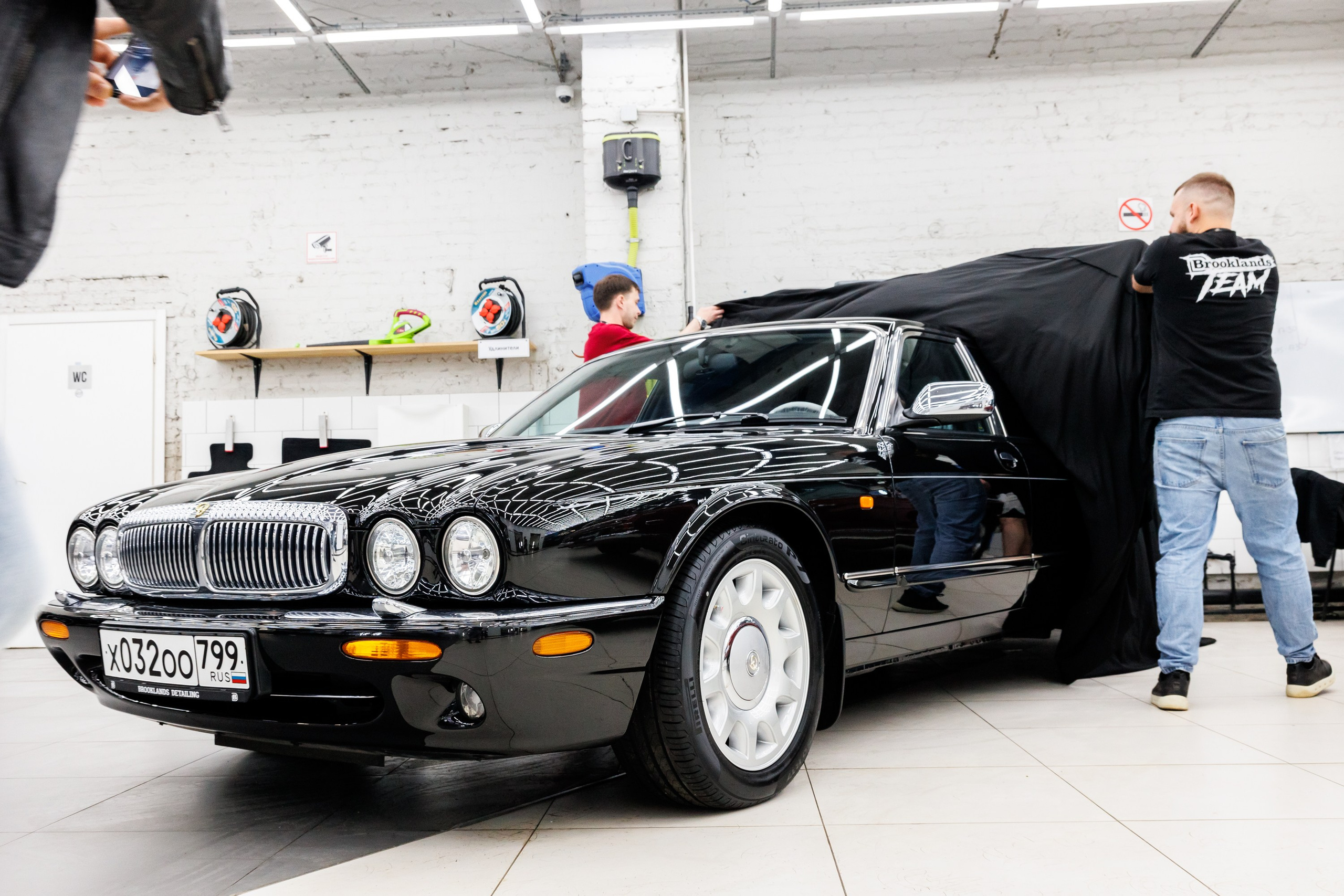 Автомобильная фотосъёмка Daimler Xj8. Фотограф Сергей Лукьянов @xapeton_photo Москва