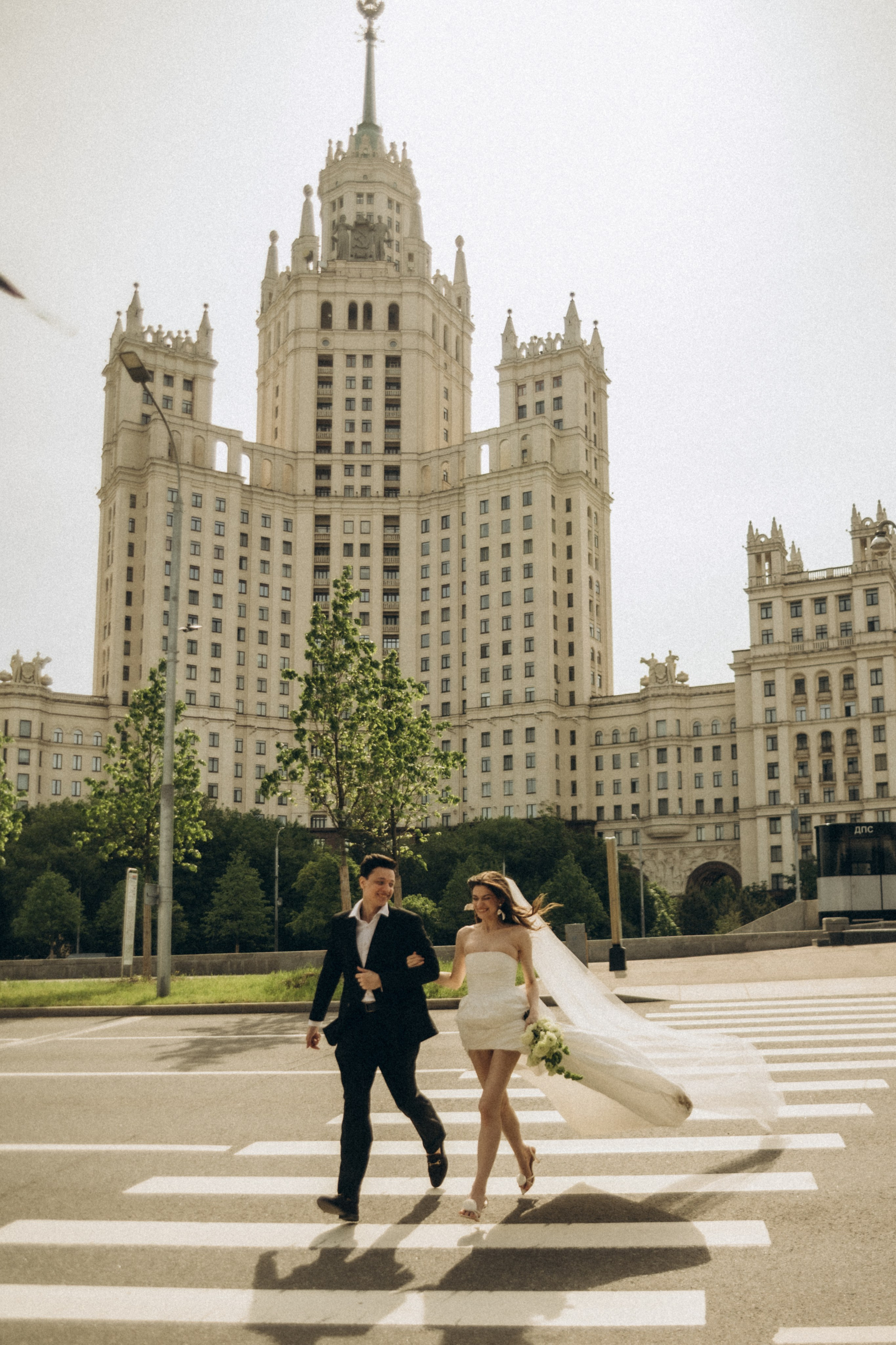 Солнечная прогулка. Гаврилова Настя семейный фотограф lifestyle в Москве