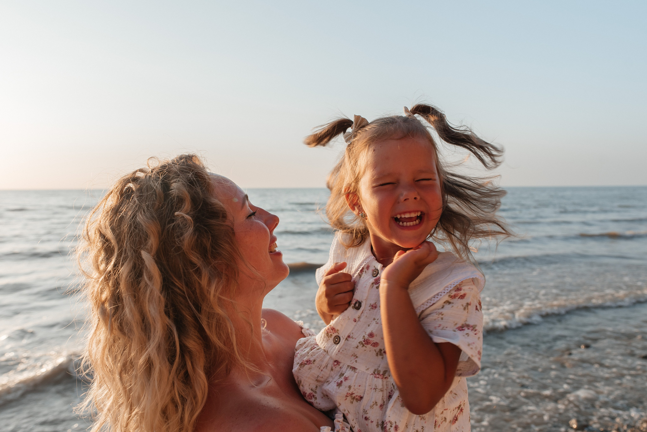 Семейная прогулка на маяке. Детский и семейный фотограф выпускной альбом Приморско-Ахтарск