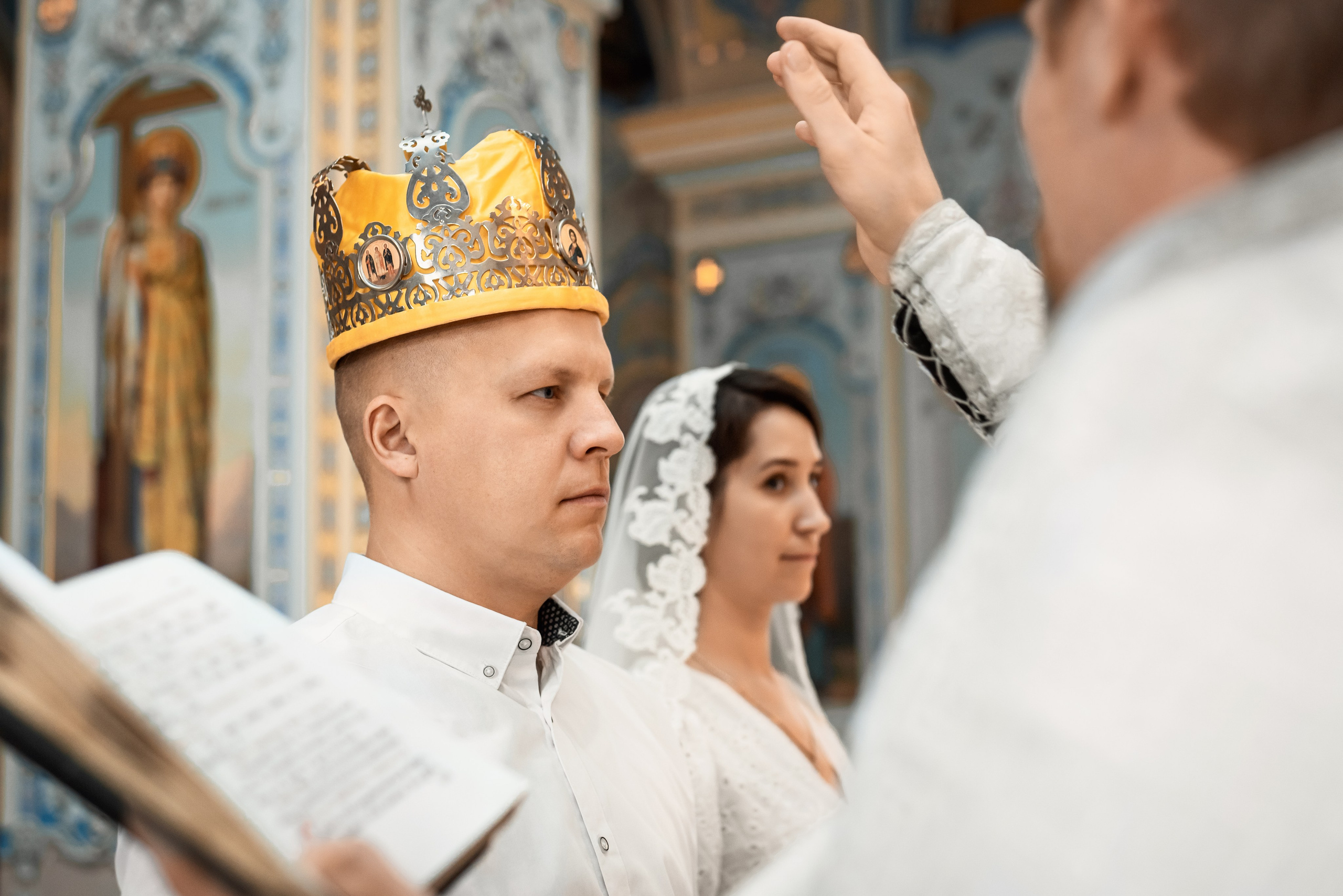 Венчание. Храм Введения во храм Пресвятой Богородицы. Церковный фотограф на Таинство Крещения и Венчания в Оренбурге и Оренбургской области Екатерина Белкина