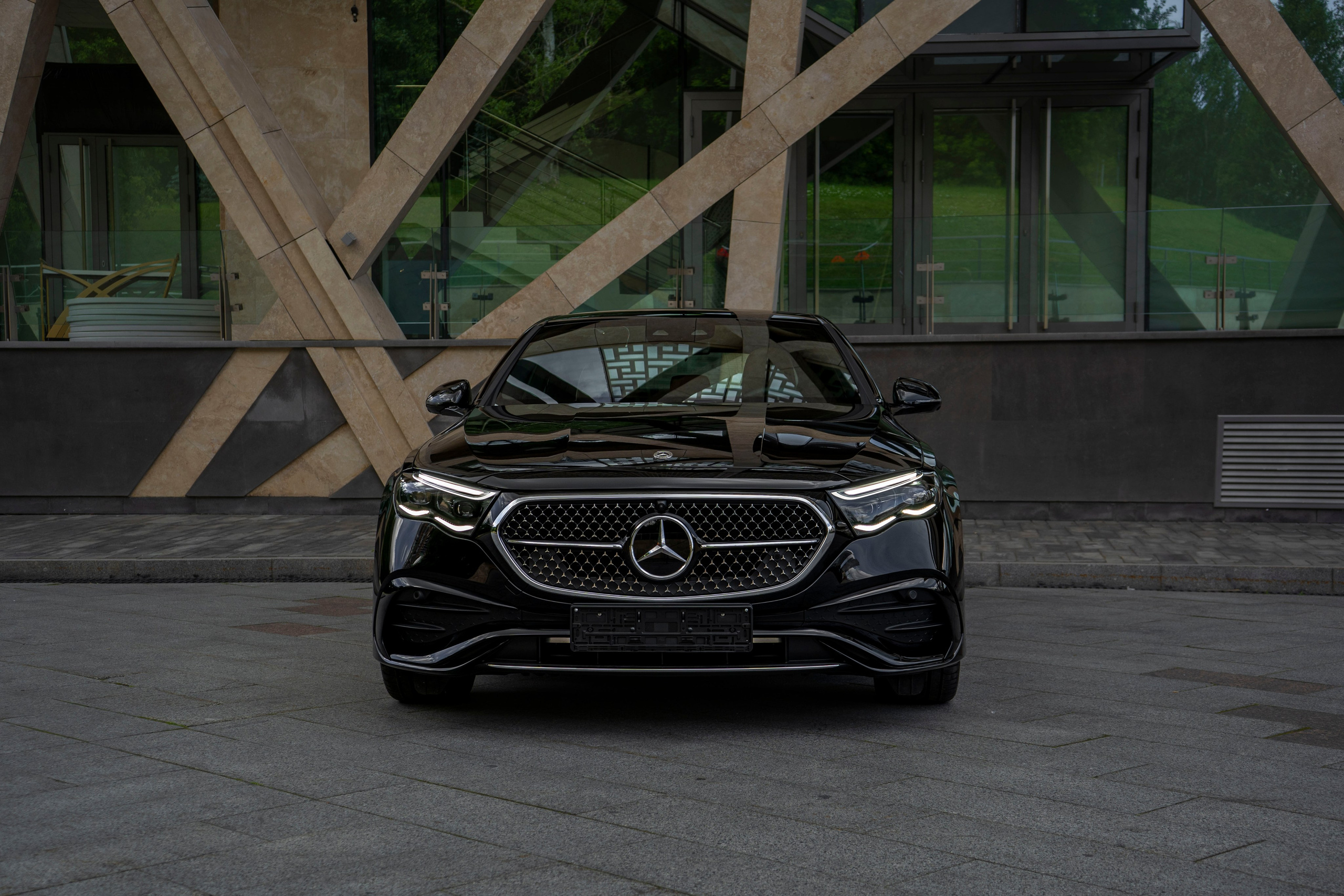 Mercedes-Benz E-class (E300). Автомобильный фотограф Ногинск Денис Городок