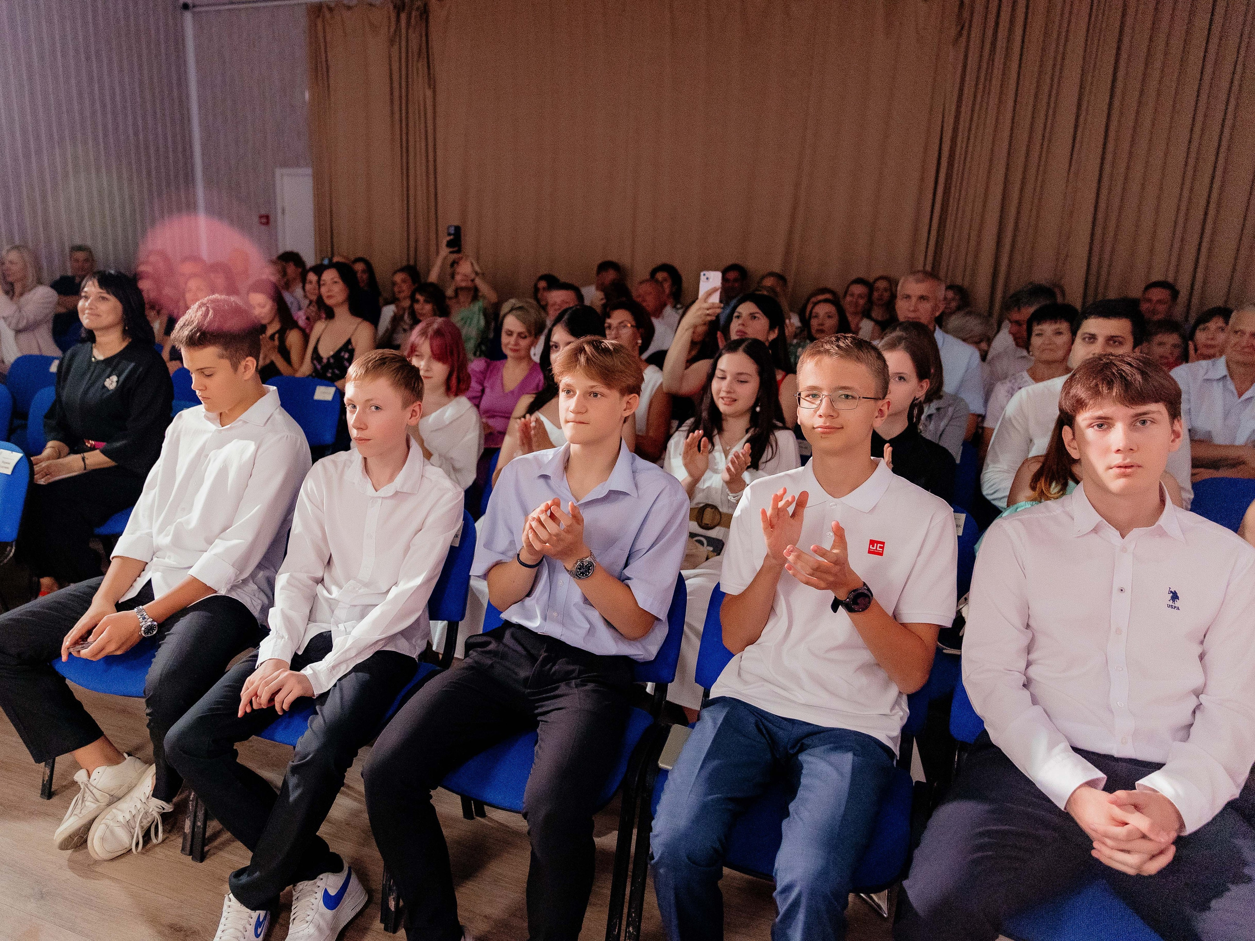 Школьный выпускной. Красильников Евгений — профессиональный фотограф в Ростове-на-Дону