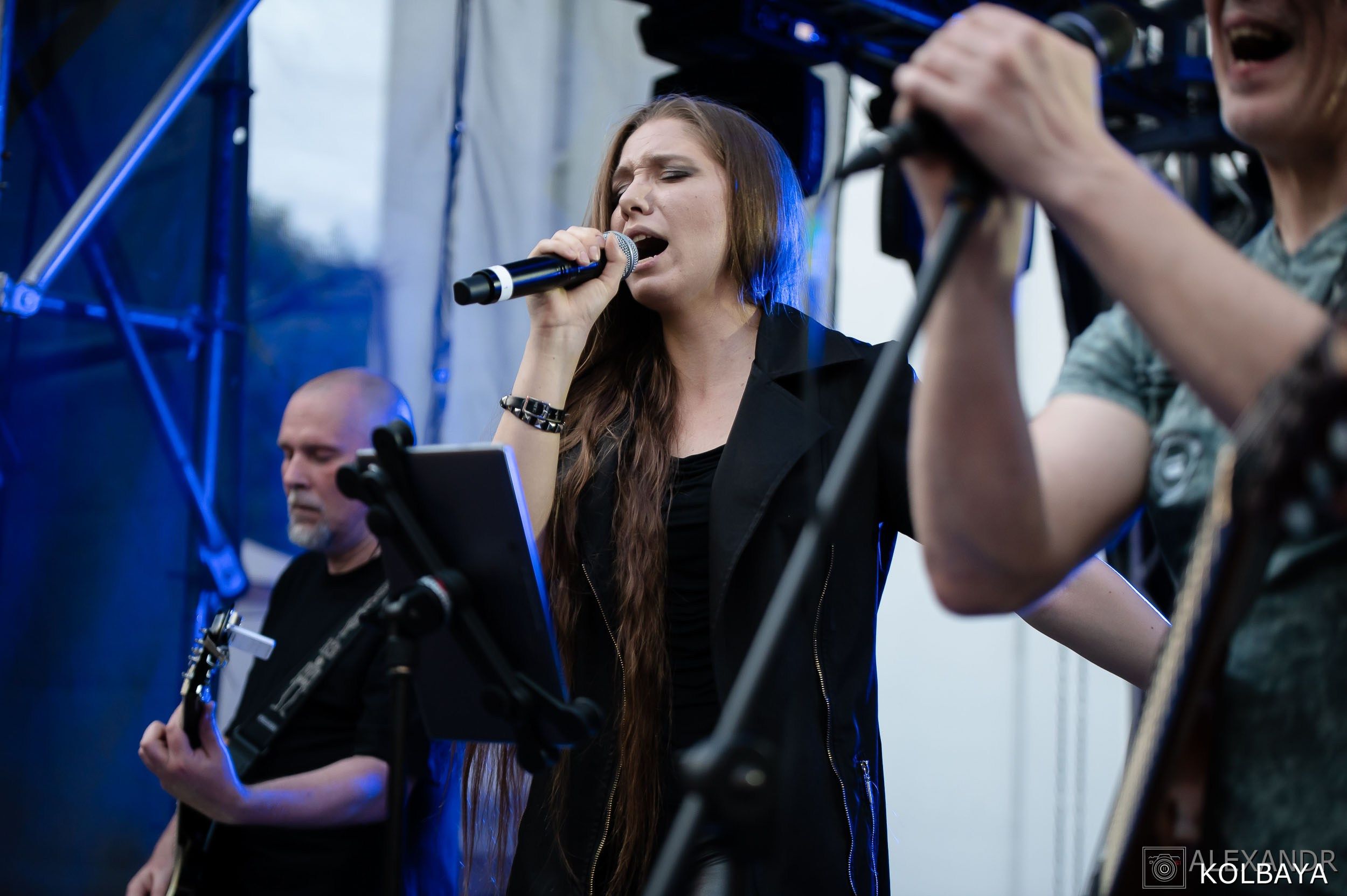 Фоторепортаж с мэшап концерта группы Черный Обелиск 4 июля 2024 года. Концертный и театральный репортажный фотограф в Москве Александр Колбая