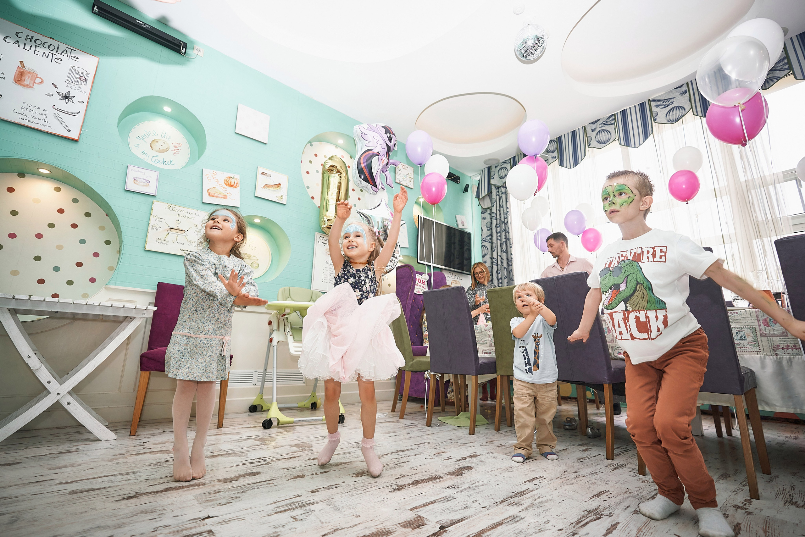 Детская Фотосессия в кафе Андерсон — день рожденье, 1 годик