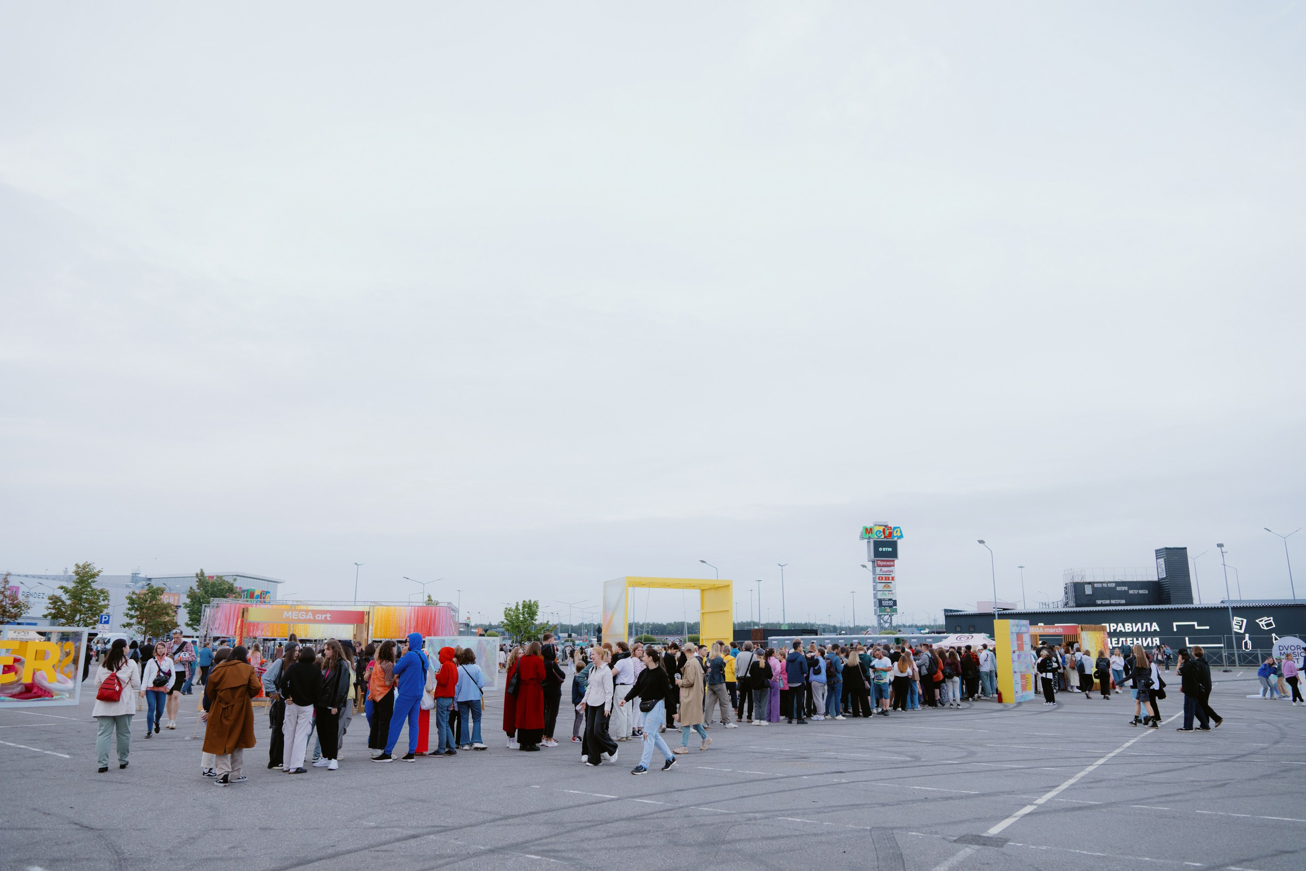 Dvor mega music festival. Photographer — ERASTOV