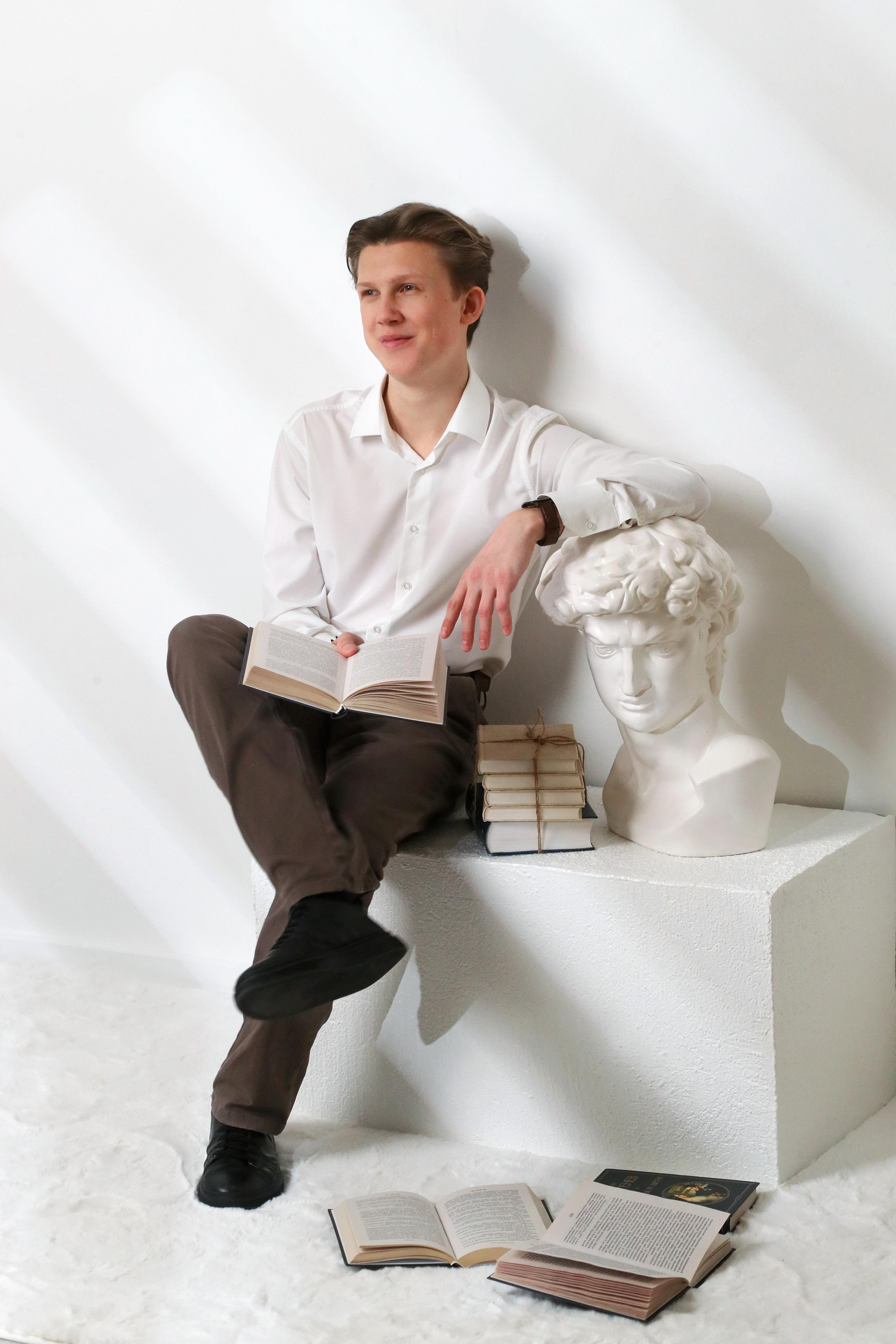 Альбомы для 9 и 11 класса. Создание стильных выпускных альбомов