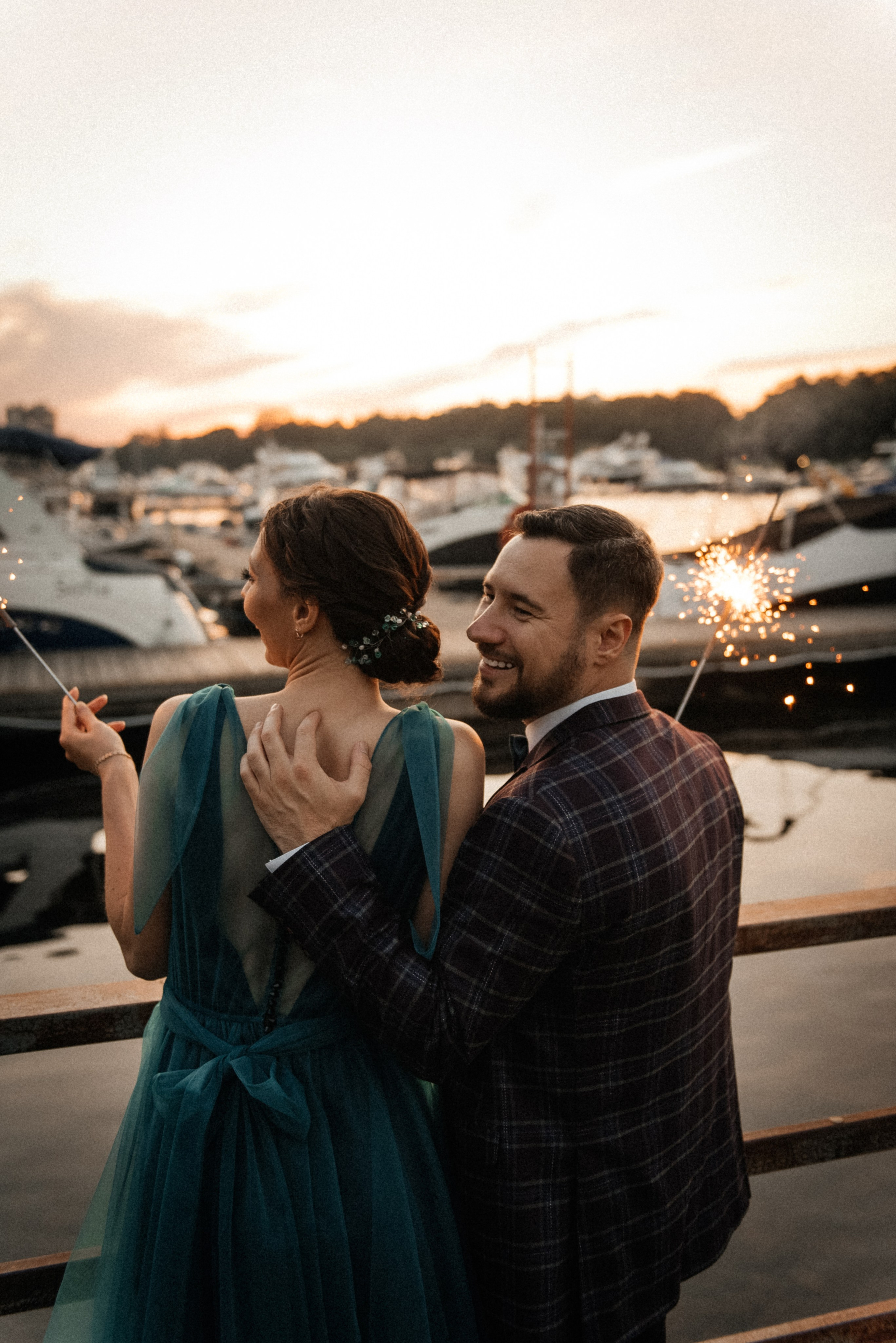 фотосессия с бенгальскими огнями